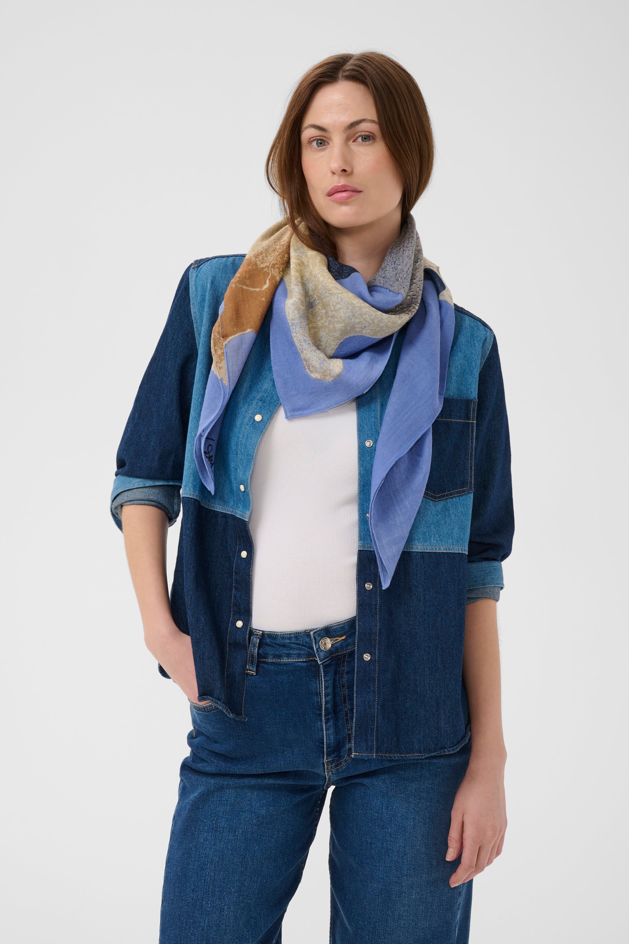 FelisiaPW Tuch LOOKBOOK FRONT 30309166-305179