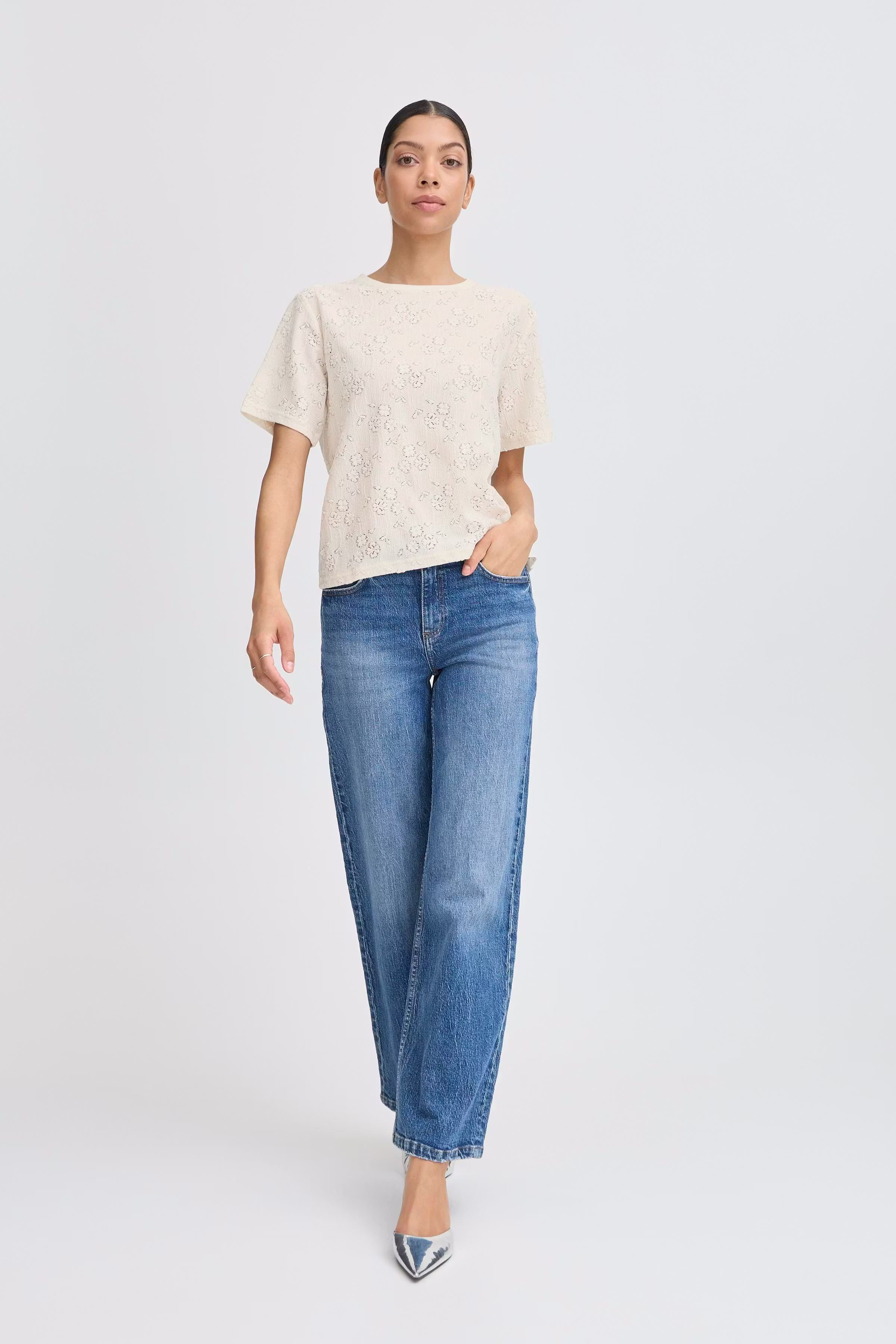 BYULLARINA T-shirt LOOKBOOK FRONT 20816905-130905