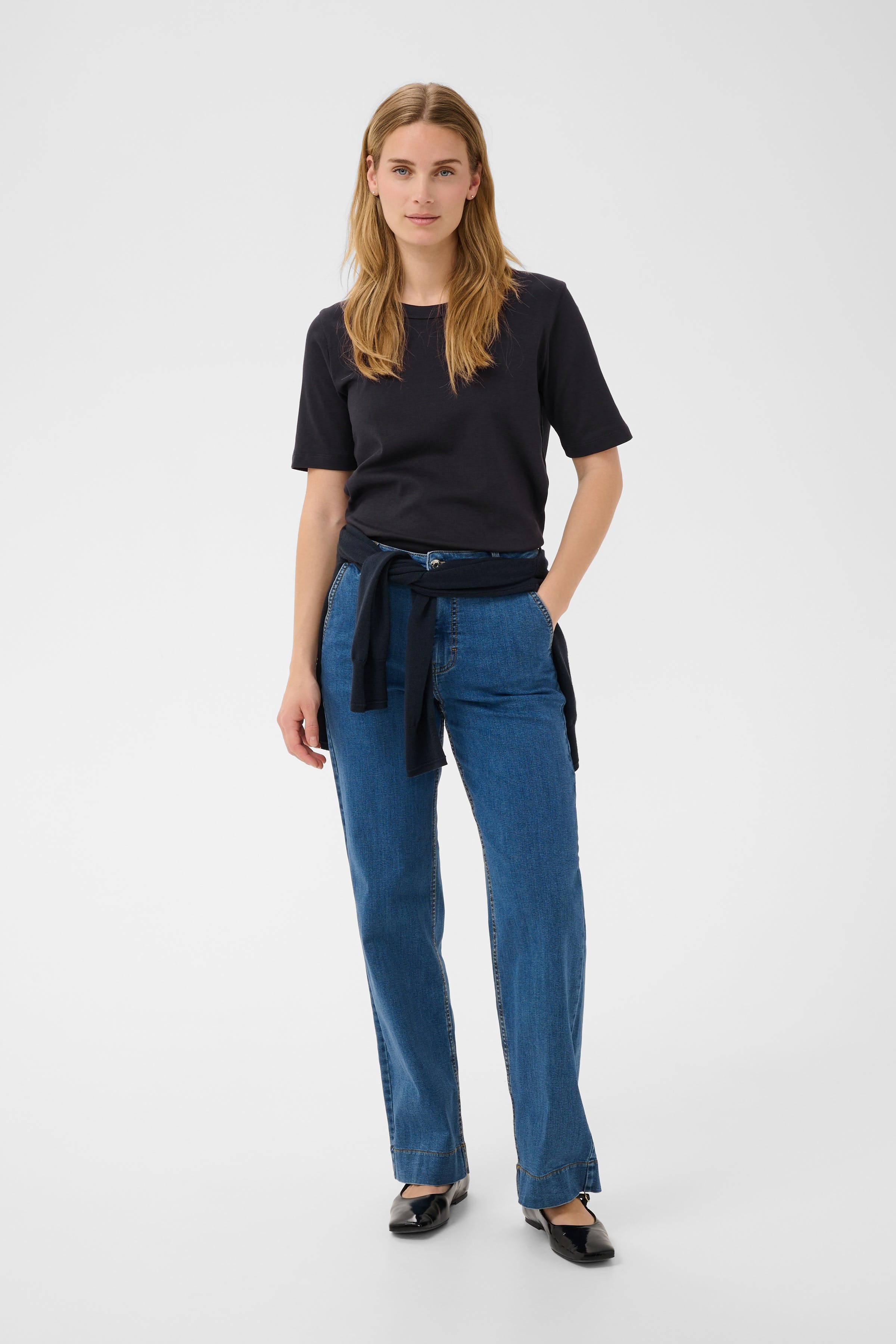 RatanaPW T-shirt LOOKBOOK FRONT 30309870-194013