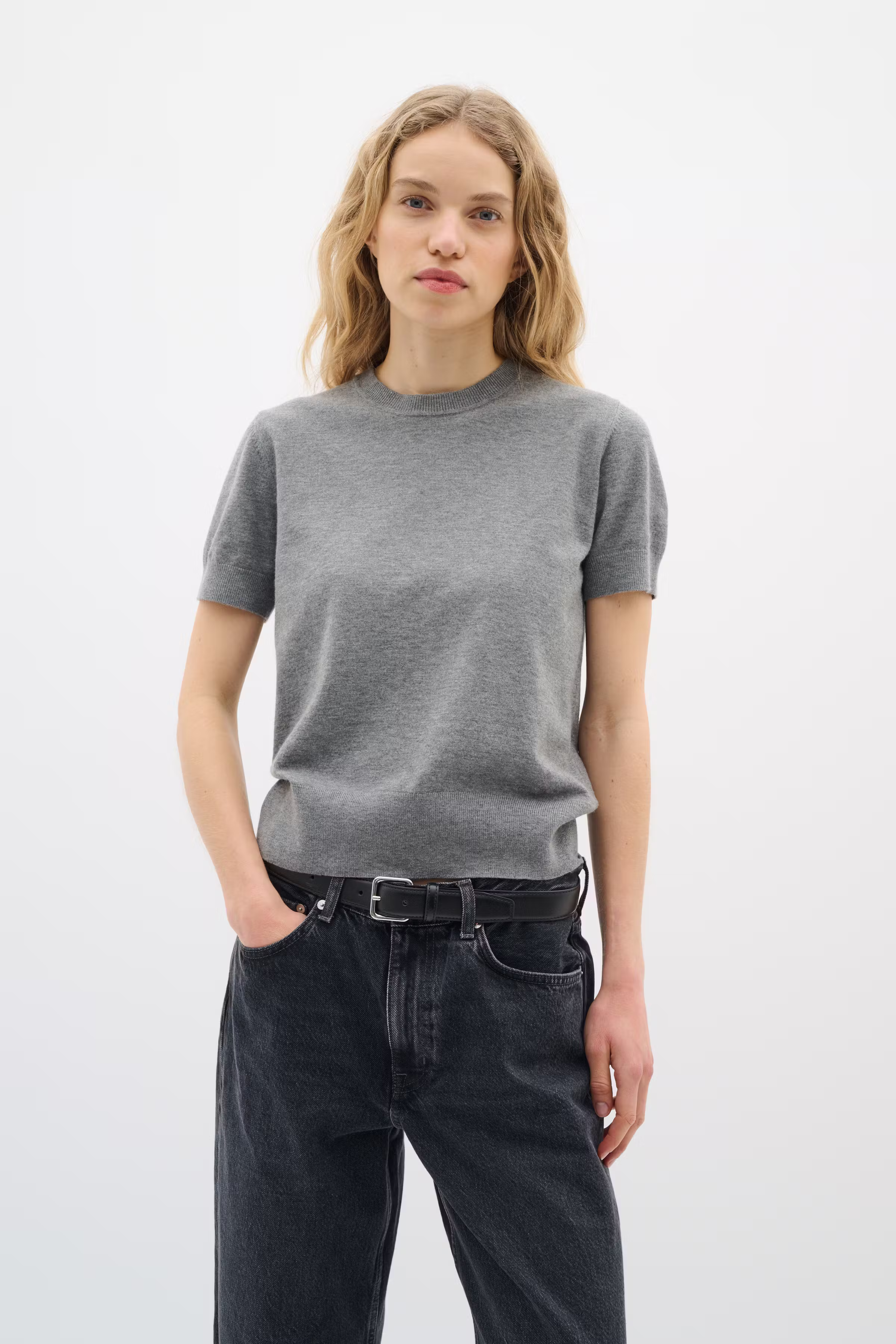 KellsieIW Pullover LOOKBOOK FRONT 30109743-301744