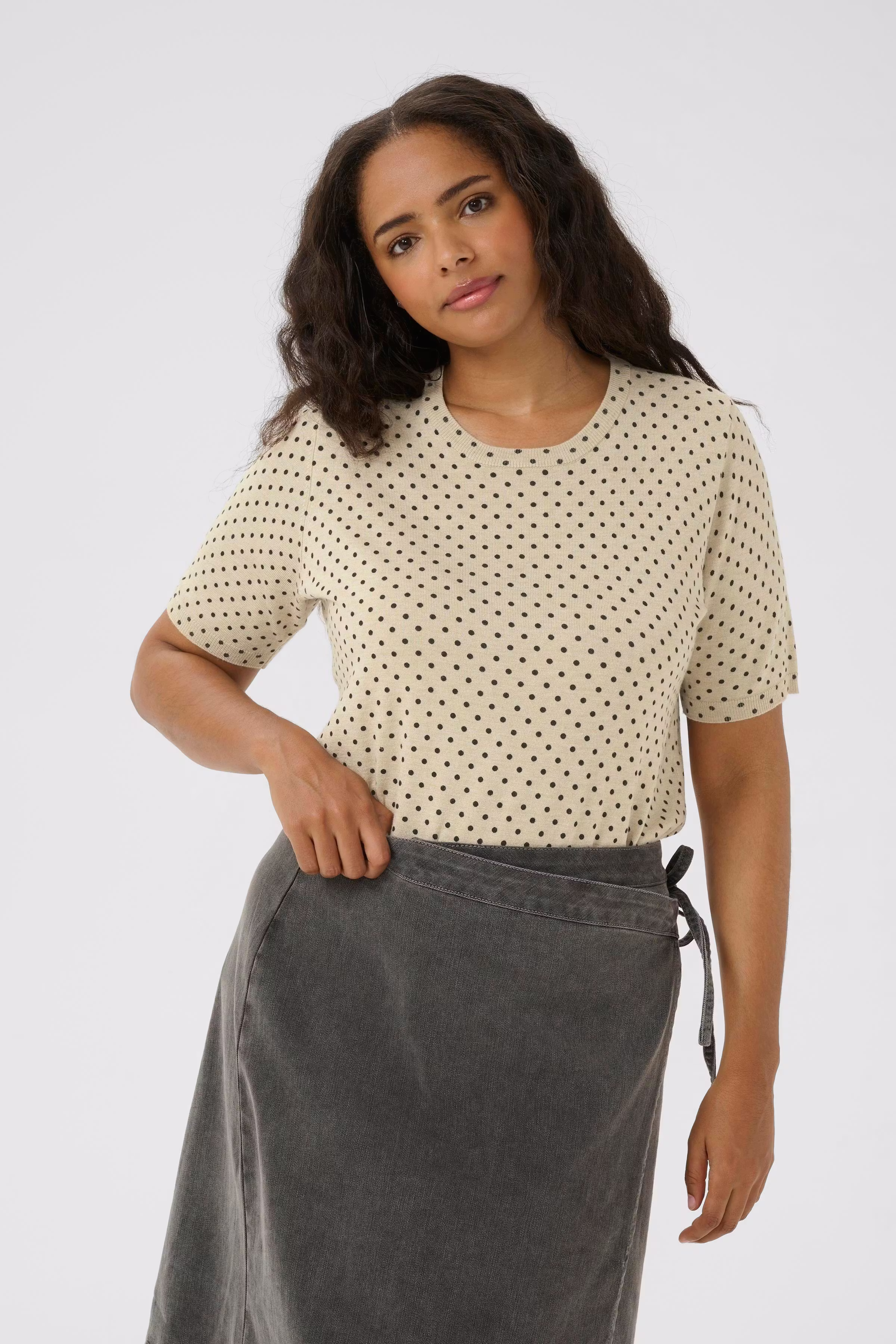 KClizzy Pullover LOOKBOOK FRONT 10582981-107928