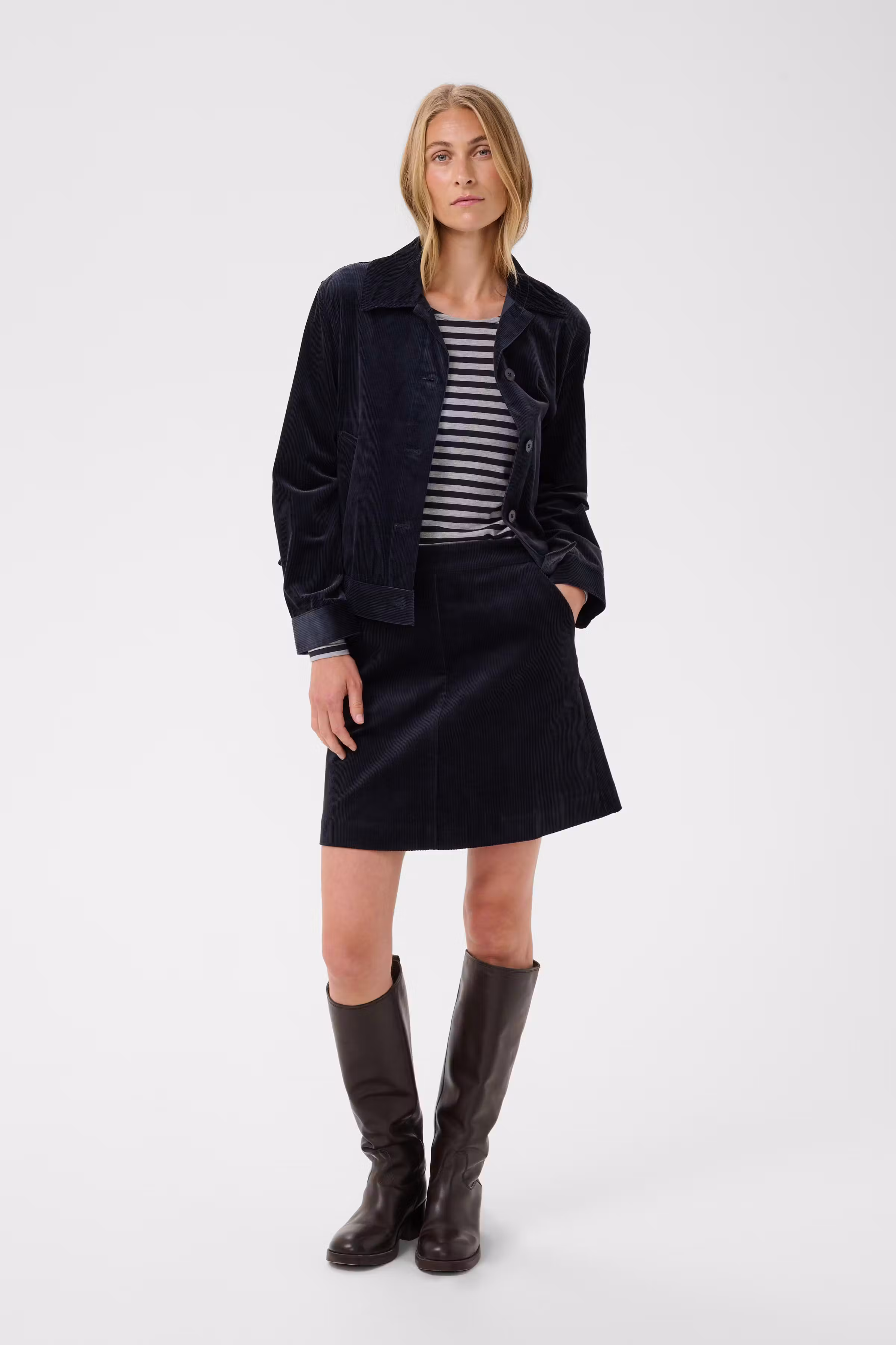 LingsPW Skjørt LOOKBOOK FRONT 30310896-194013