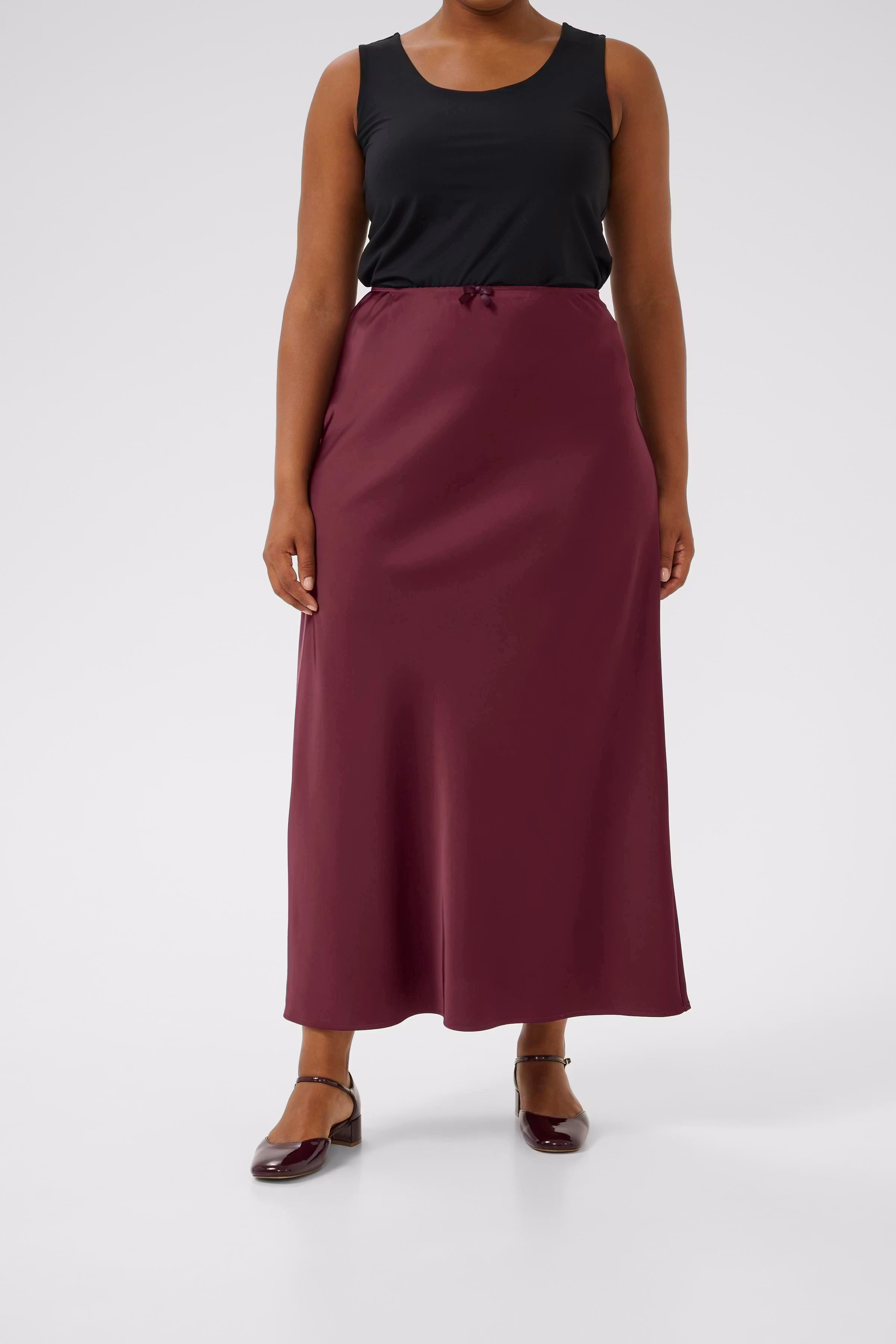 KChilla Skirt LOOKBOOK FRONT 10583656-191528