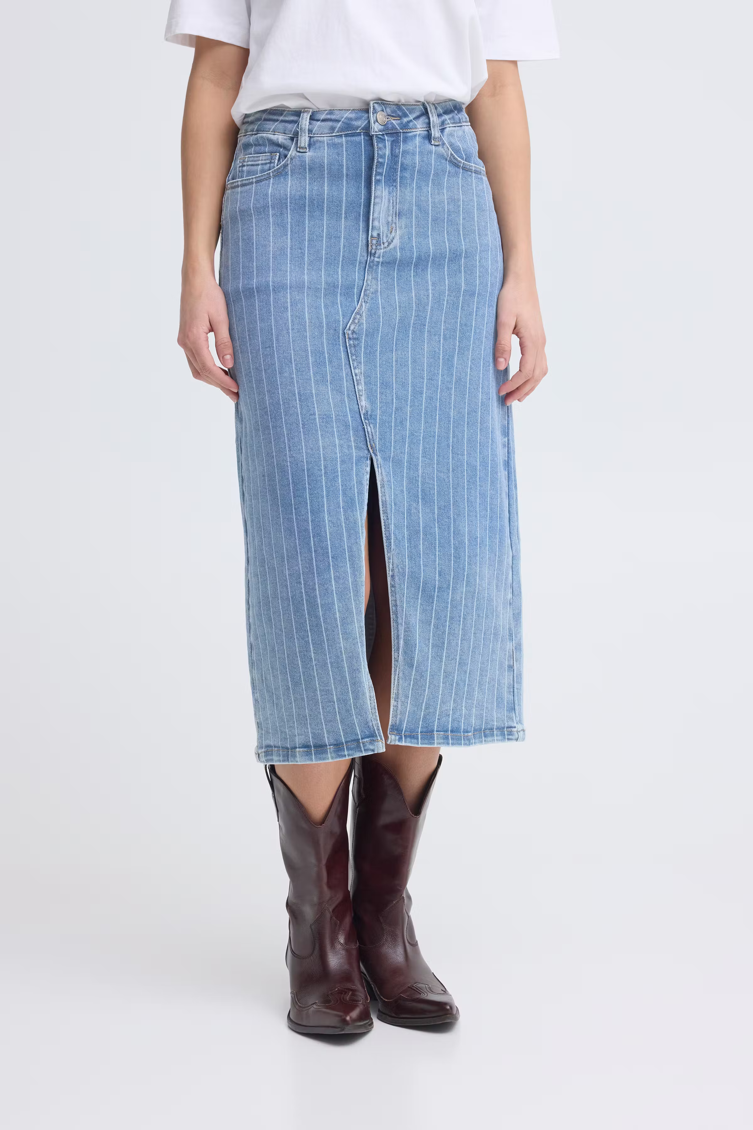 SBSTRIBEY Skjørt LOOKBOOK FRONT 22100967-202820