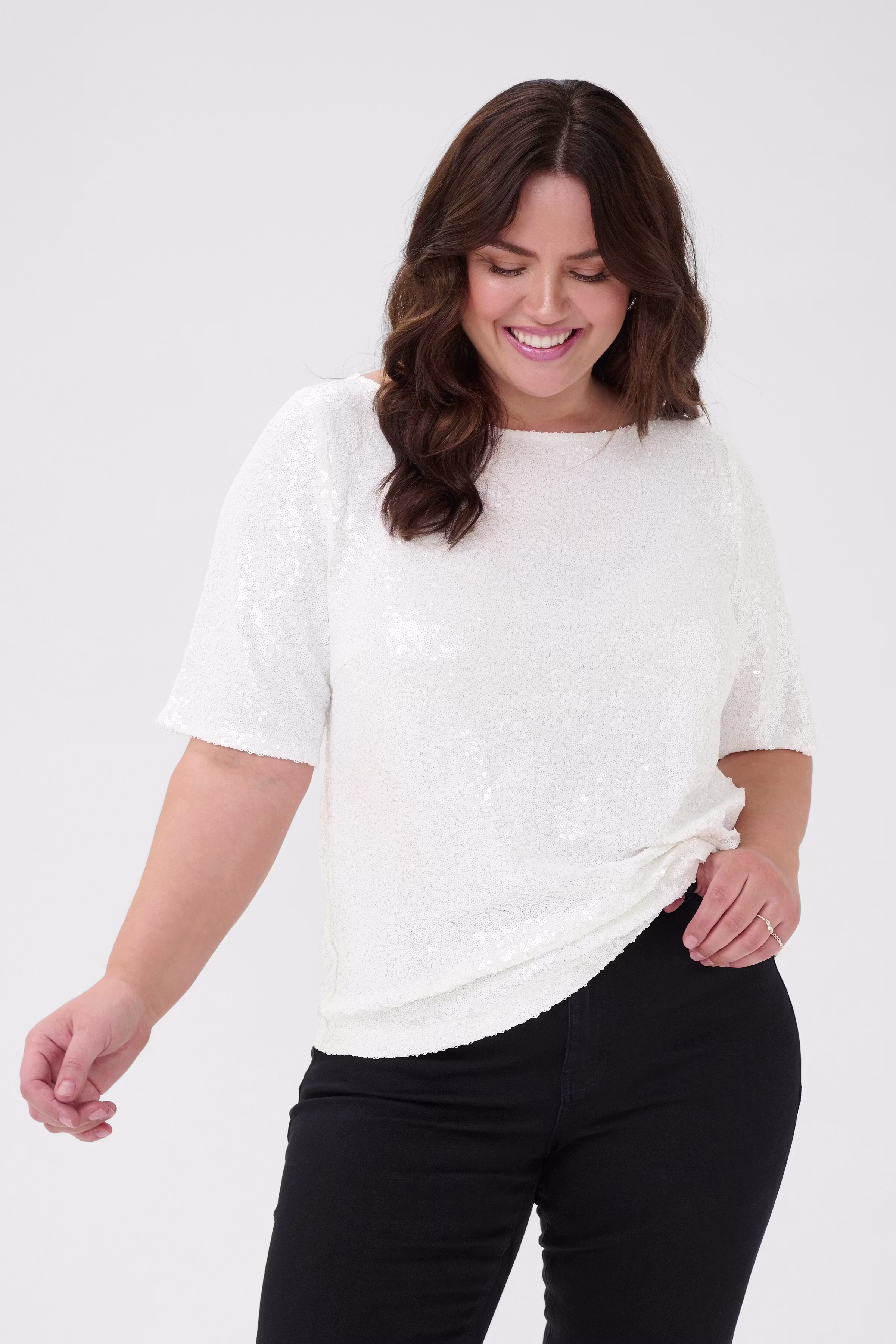 KCmirana Pailletbluse LOOKBOOK FRONT 10583819-110602