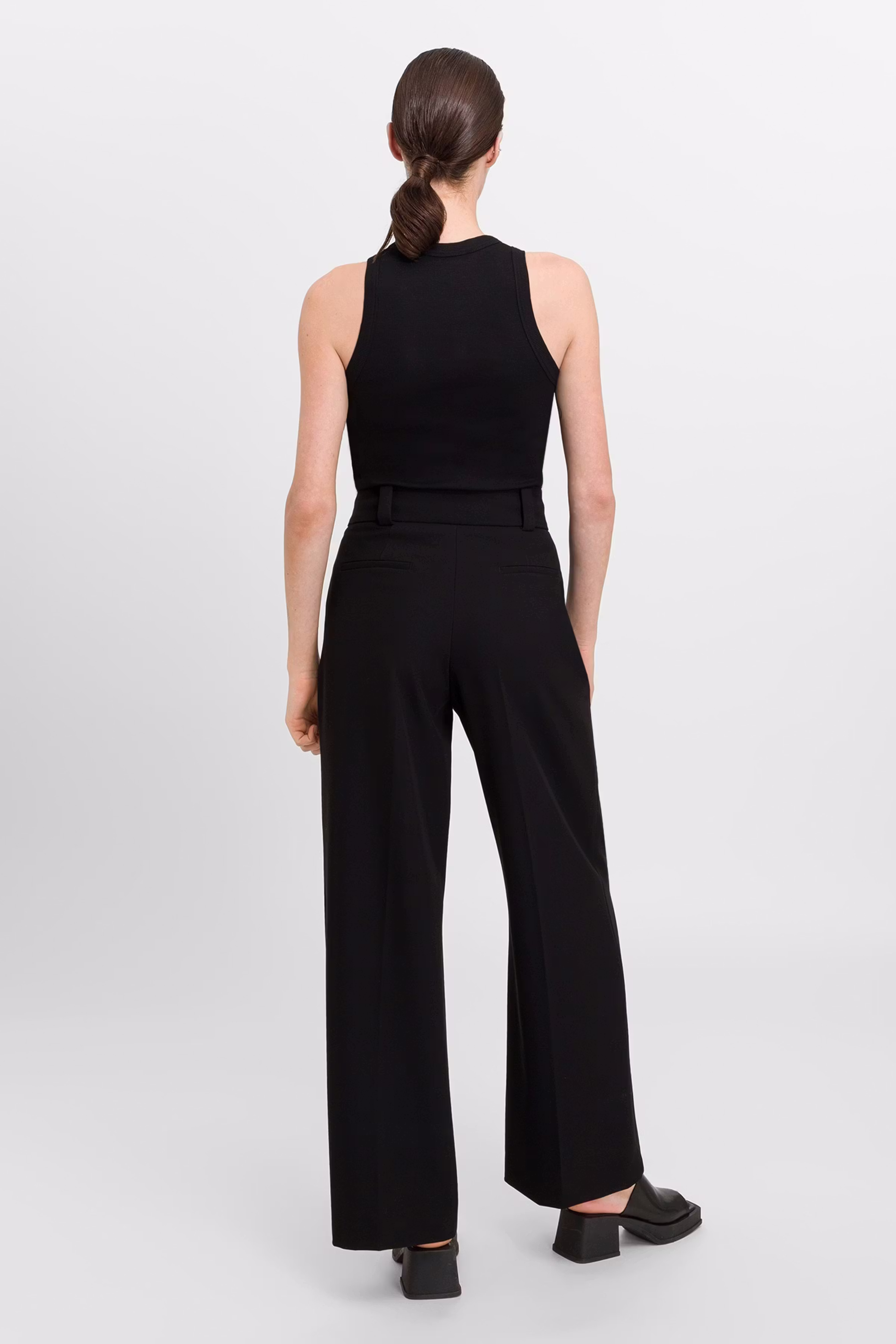 Klara Top LOOKBOOK BACK 30600545-BK999