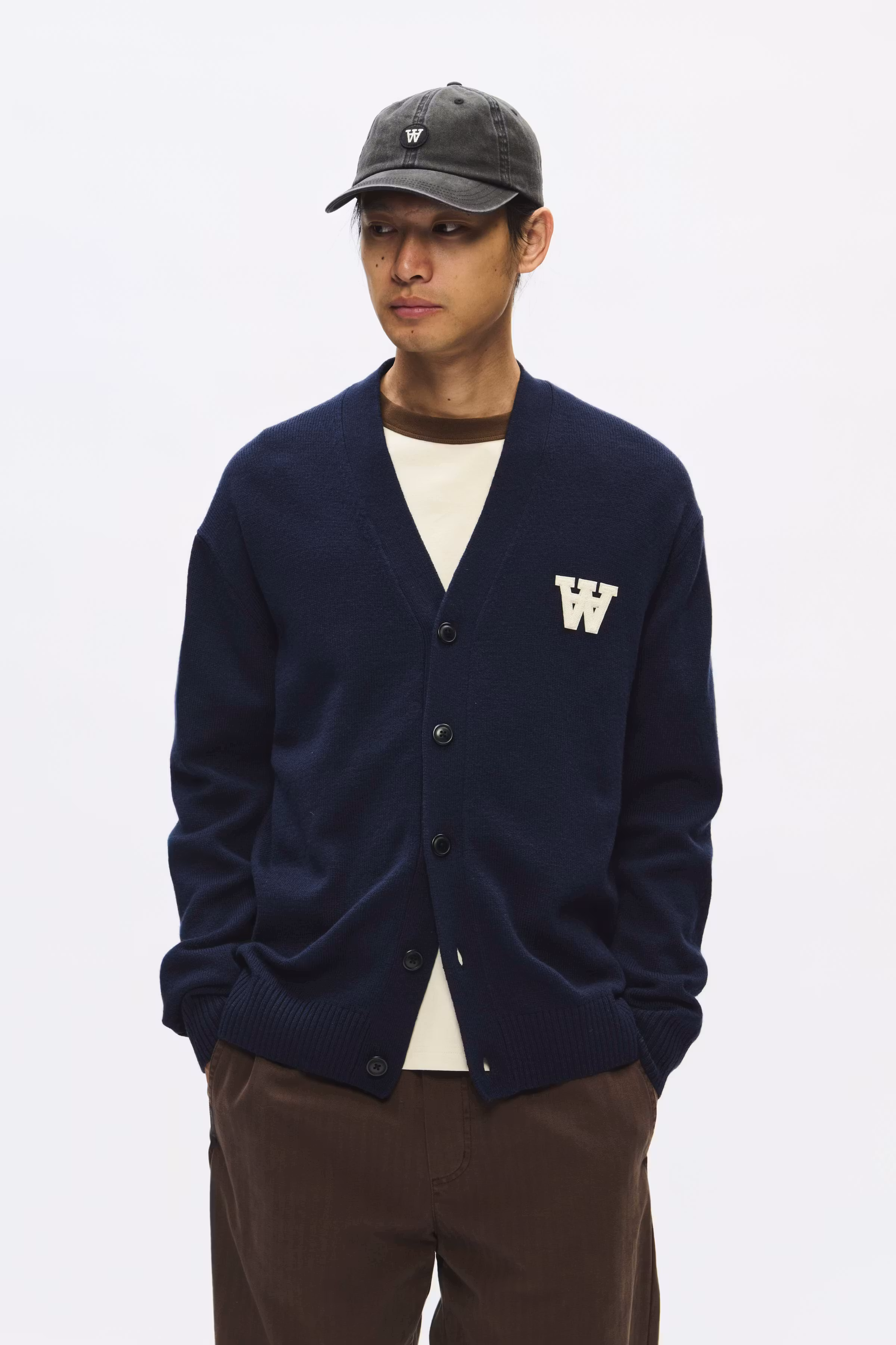 WWTay Cardigan LOOKBOOK FRONT 30251648-194011