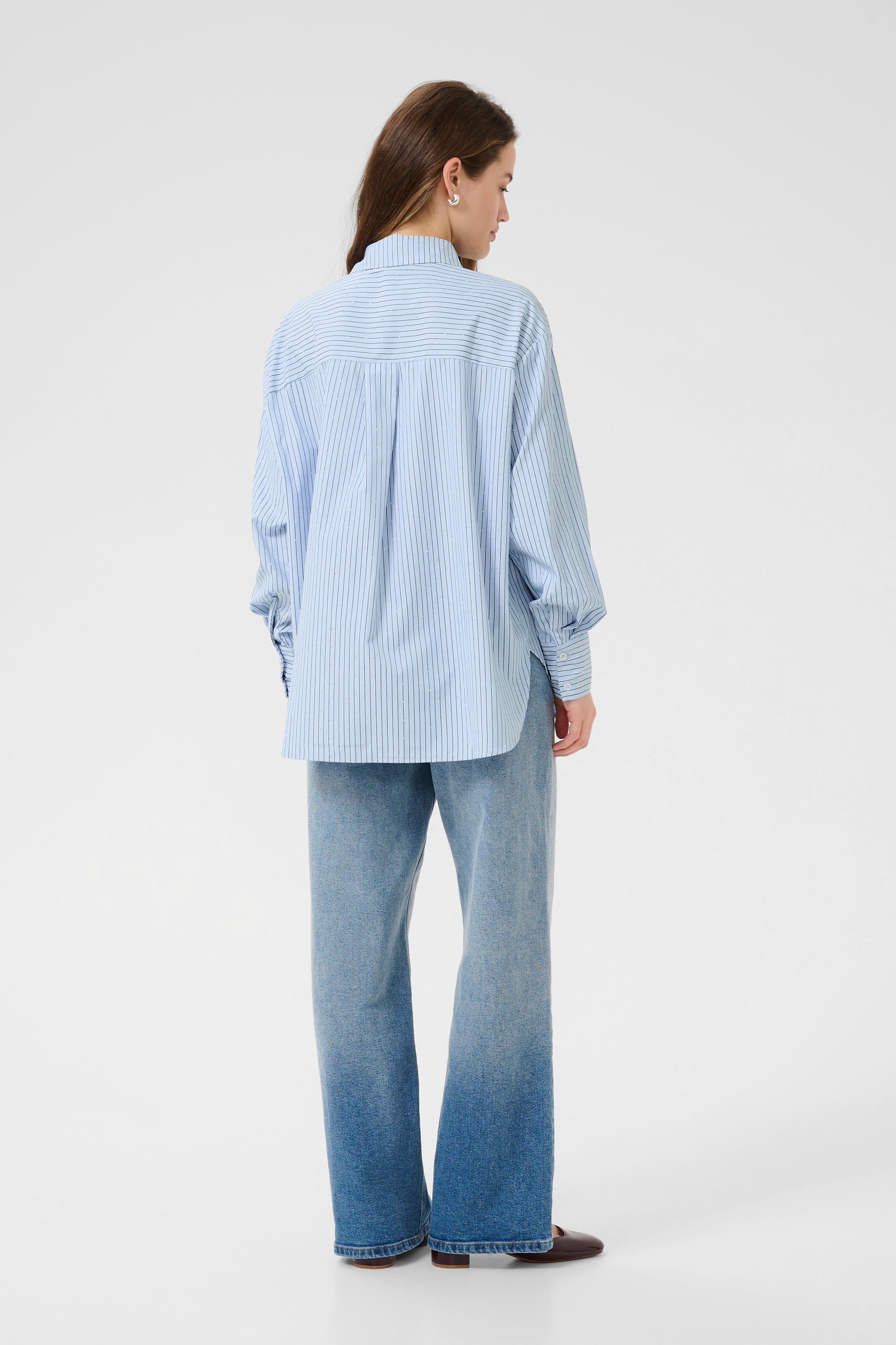 KAvictoria Shirt LOOKBOOK BACK 10510585-108231