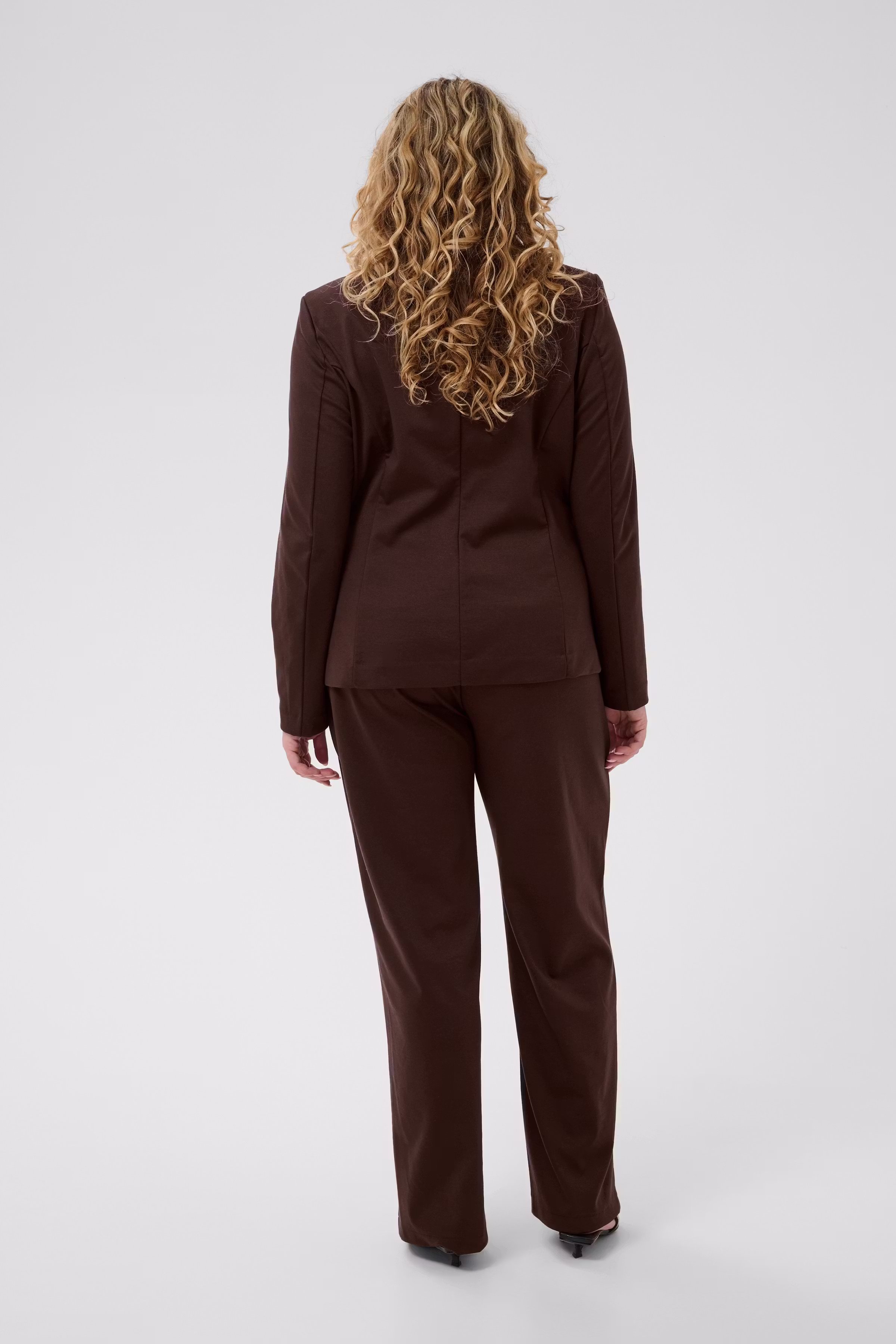 KCjenna Blazer LOOKBOOK BACK 10582130-190915