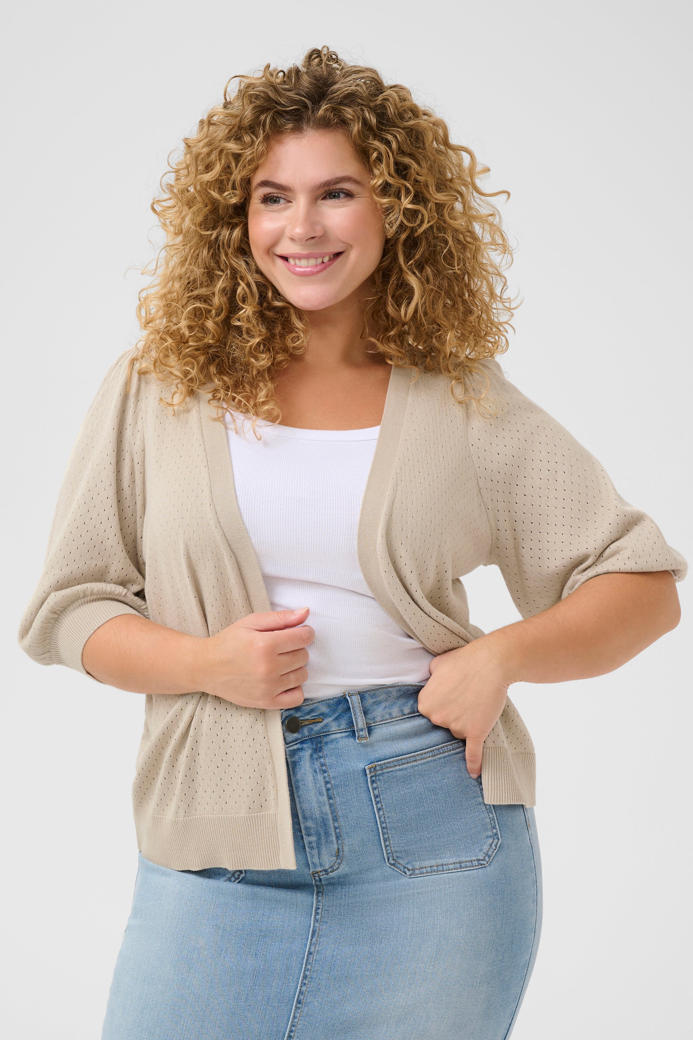 KCdalina Cardigan LOOKBOOK FRONT 10580885-151305