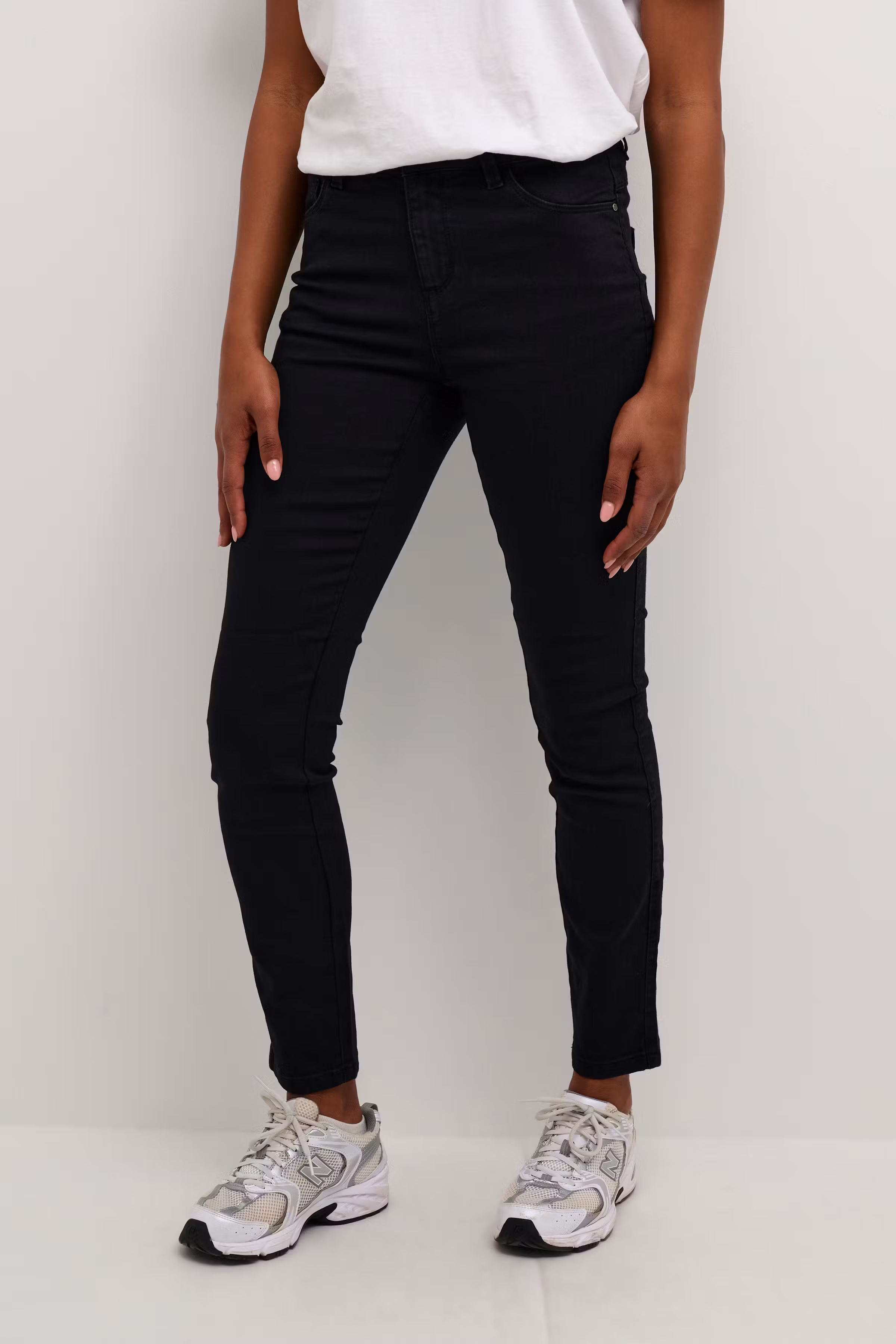 KAvicky Jeans LOOKBOOK FRONT 10503761-100121