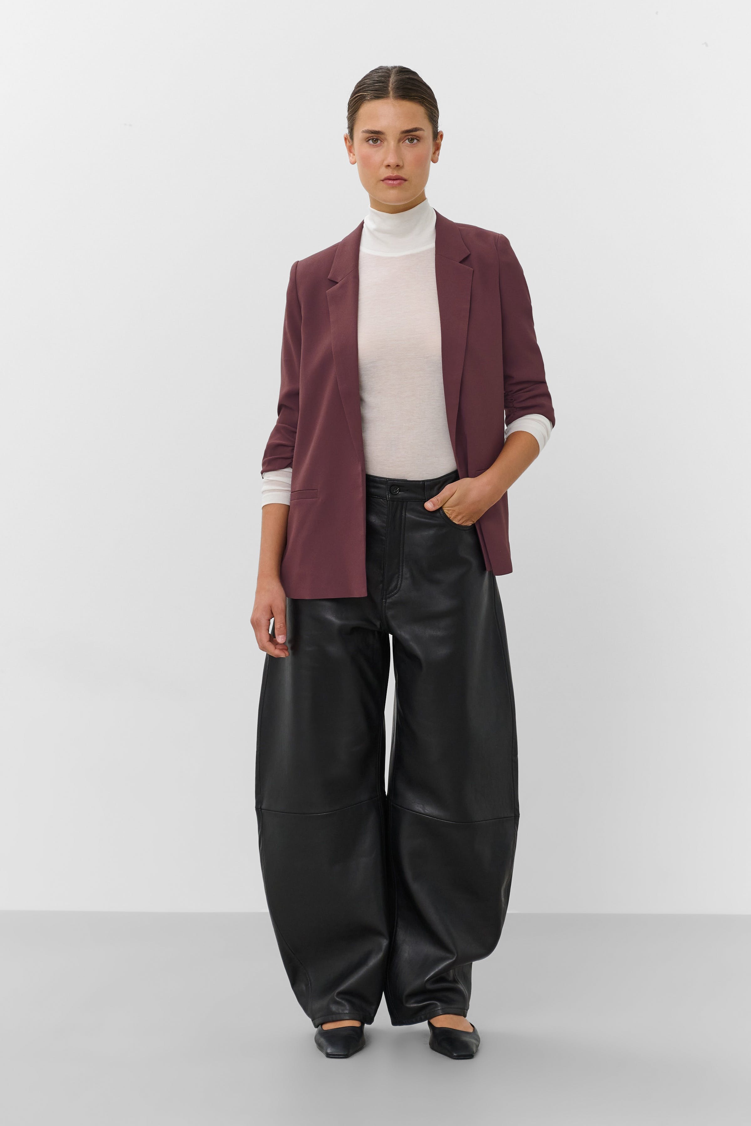 SLShirley Blazer LOOKBOOK FRONT 30403608-191620