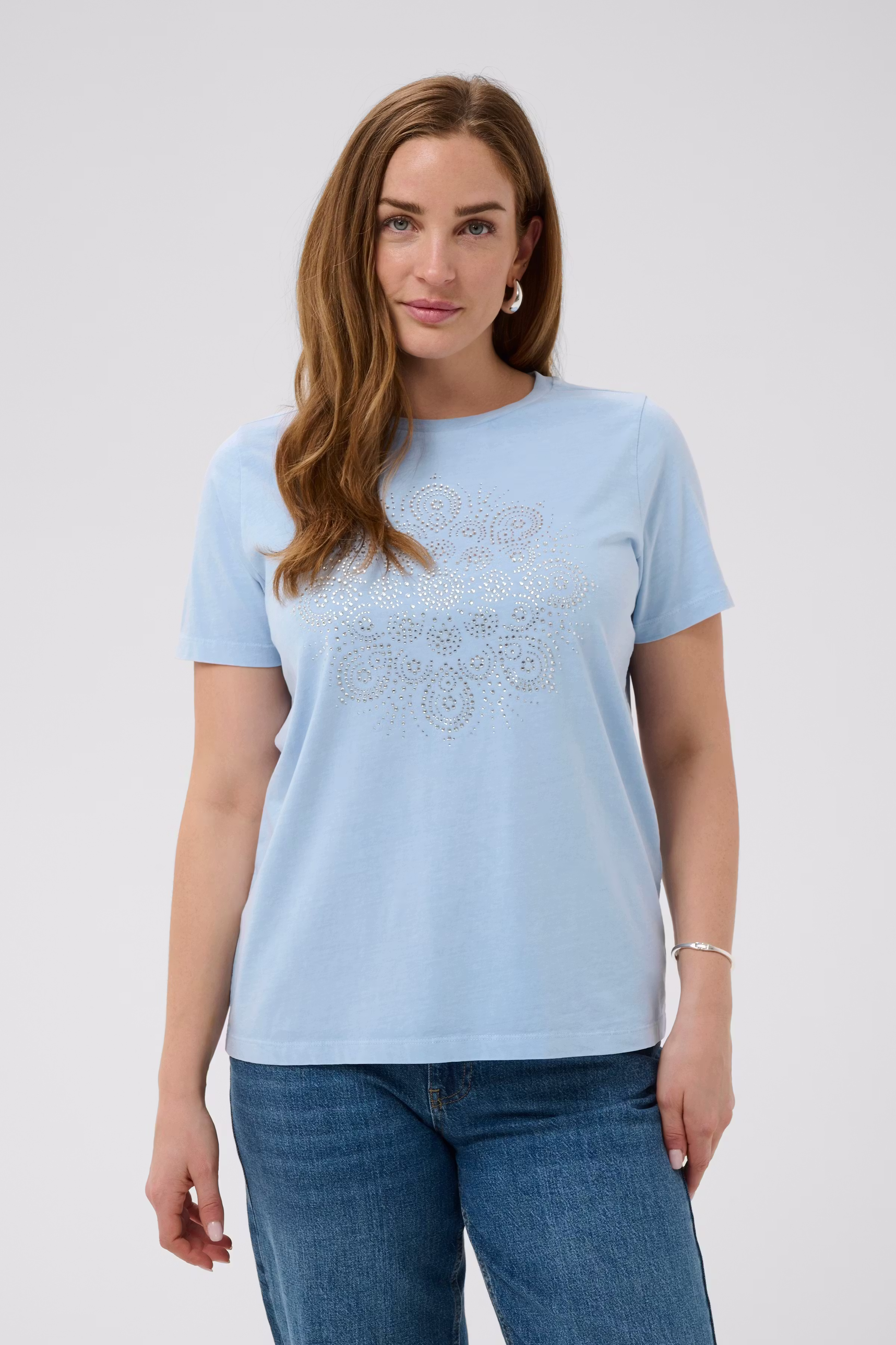 BPnorah T-shirt LOOKBOOK FRONT 40200122-1640161