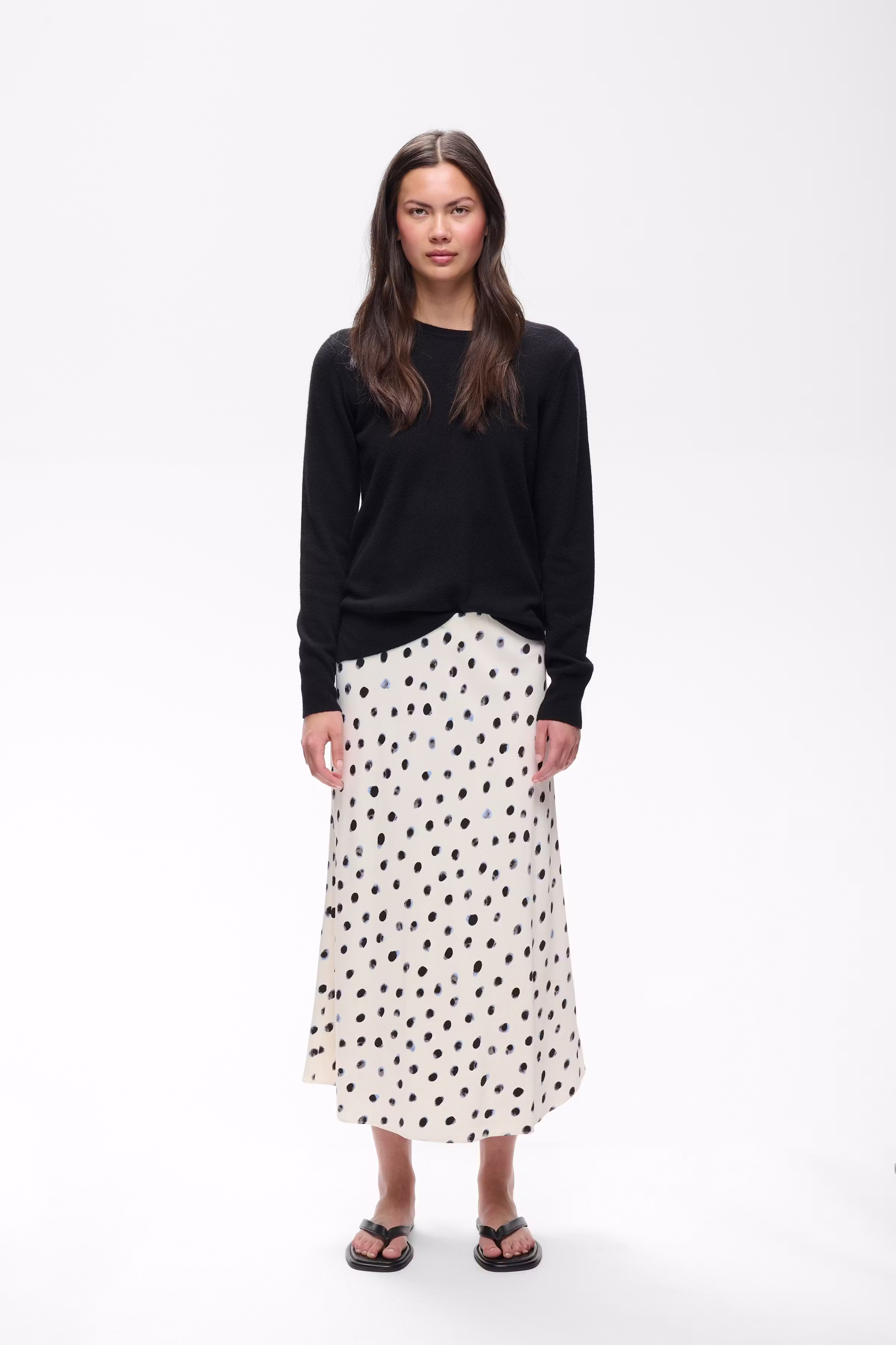 HENRIIW Skirt LOOKBOOK FRONT 30112737-900009019