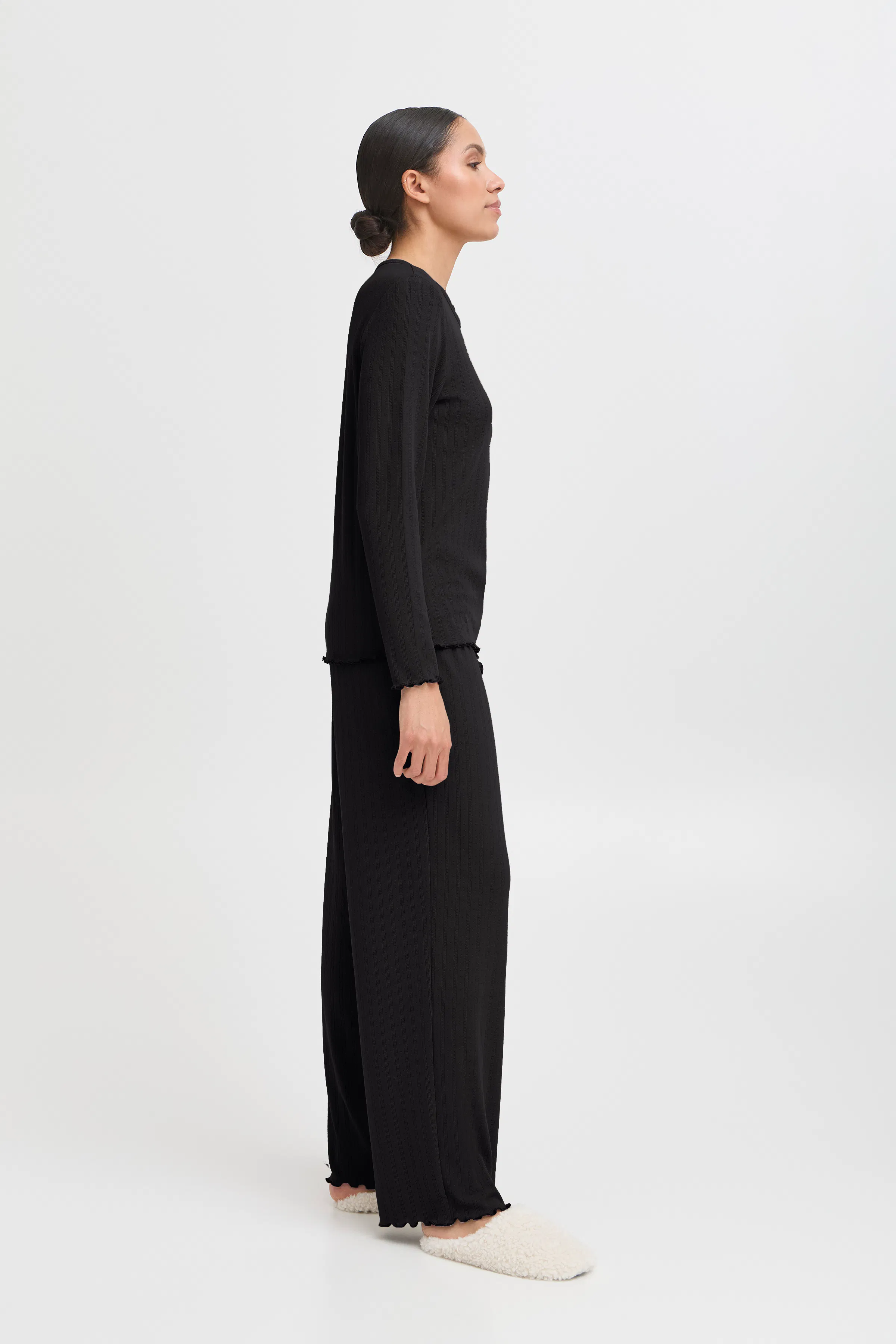 BYPJ LOOKBOOK FRONT 20818609-194008