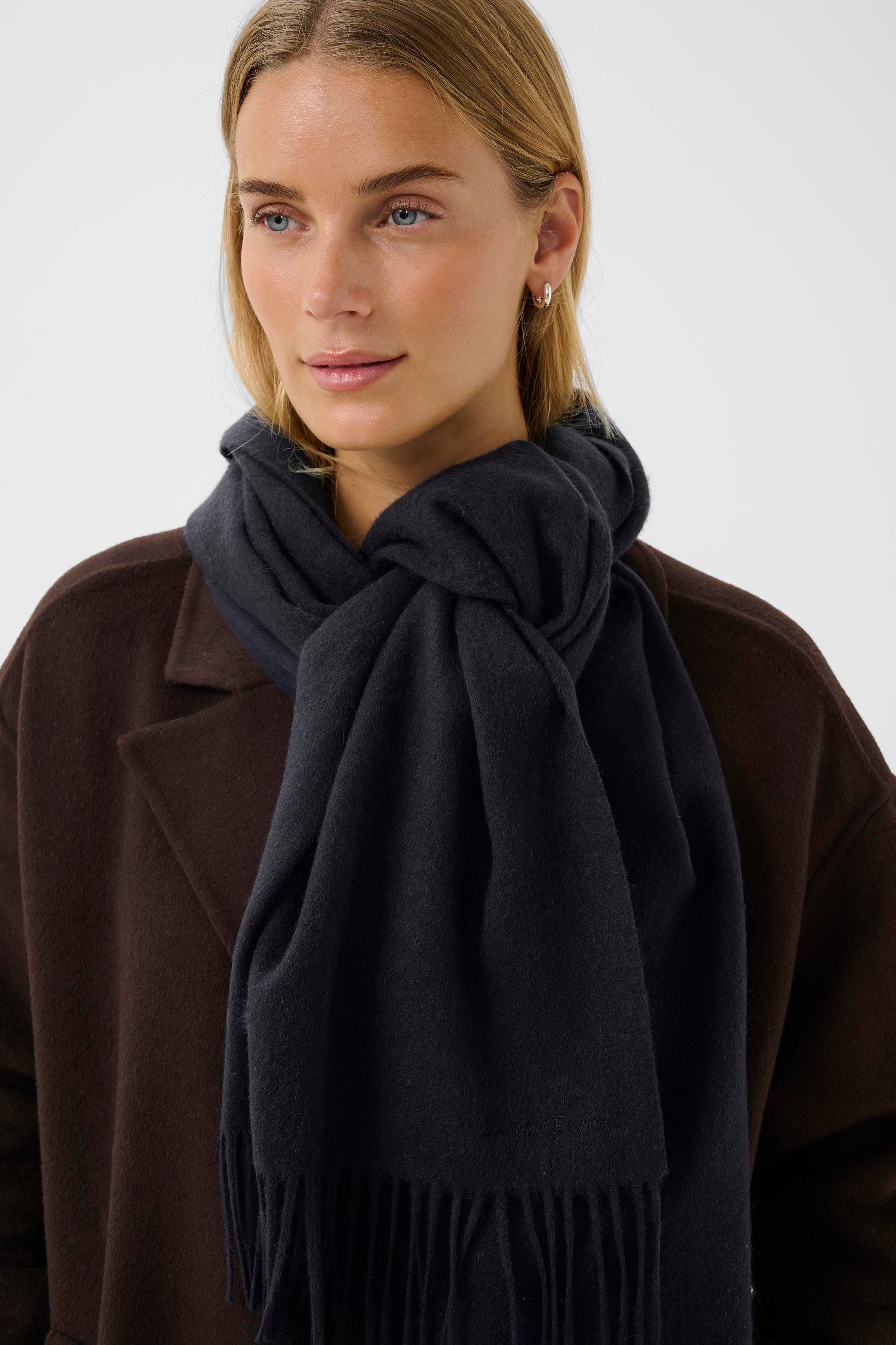 KithaPW Tuch LOOKBOOK DETAIL 30308757-194013