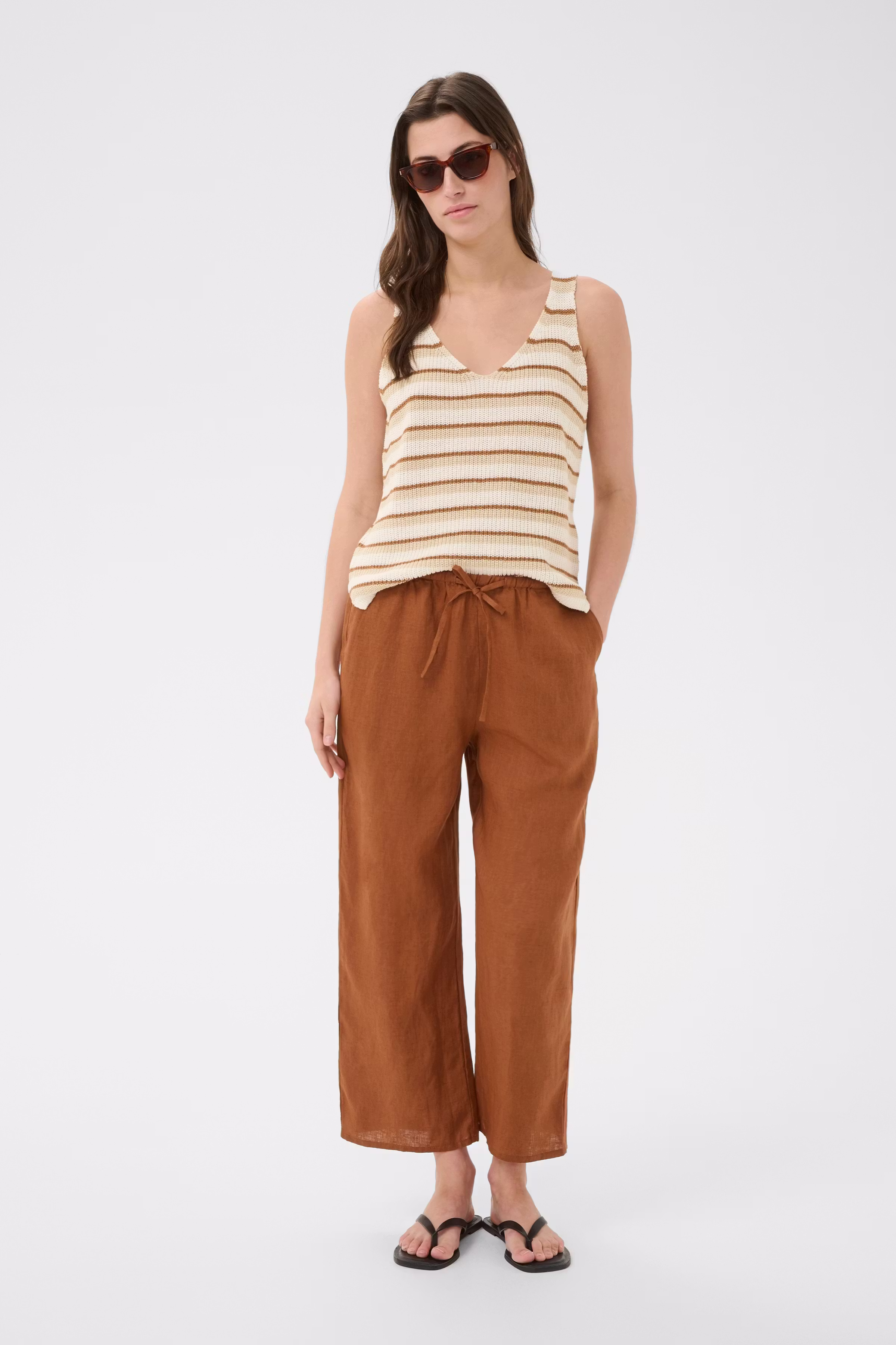 RebeccaPW Top LOOKBOOK FRONT 30309685-304977