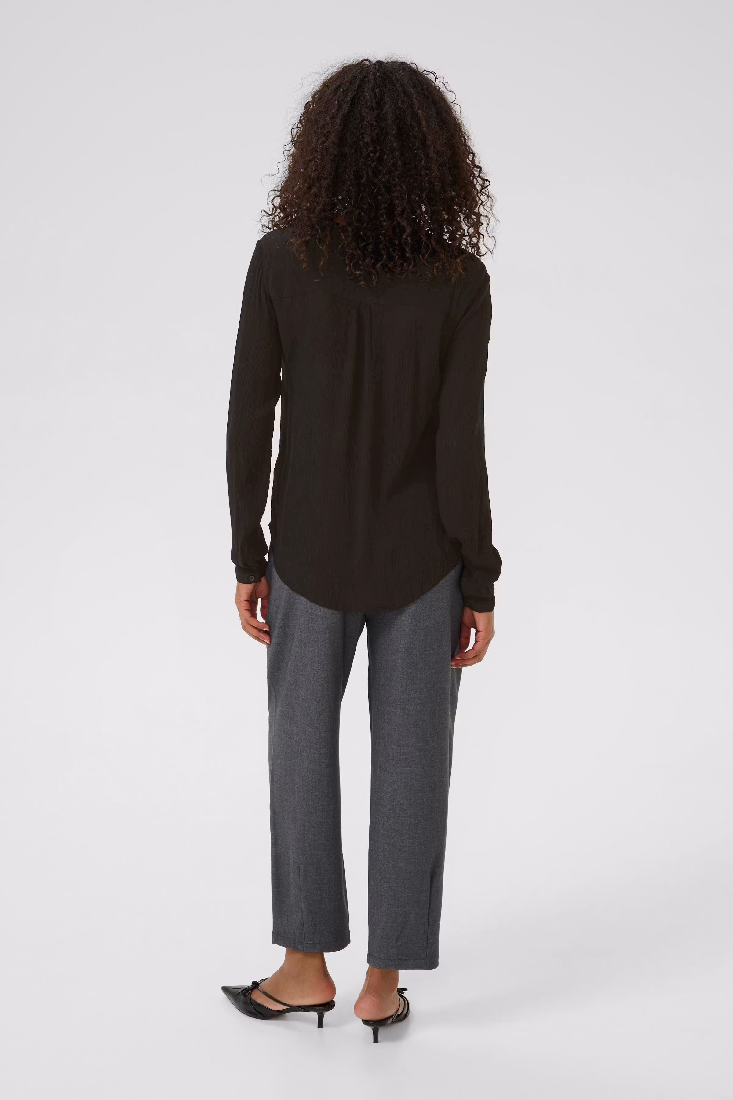 KAamber Blouse LOOKBOOK BACK 501032-50600