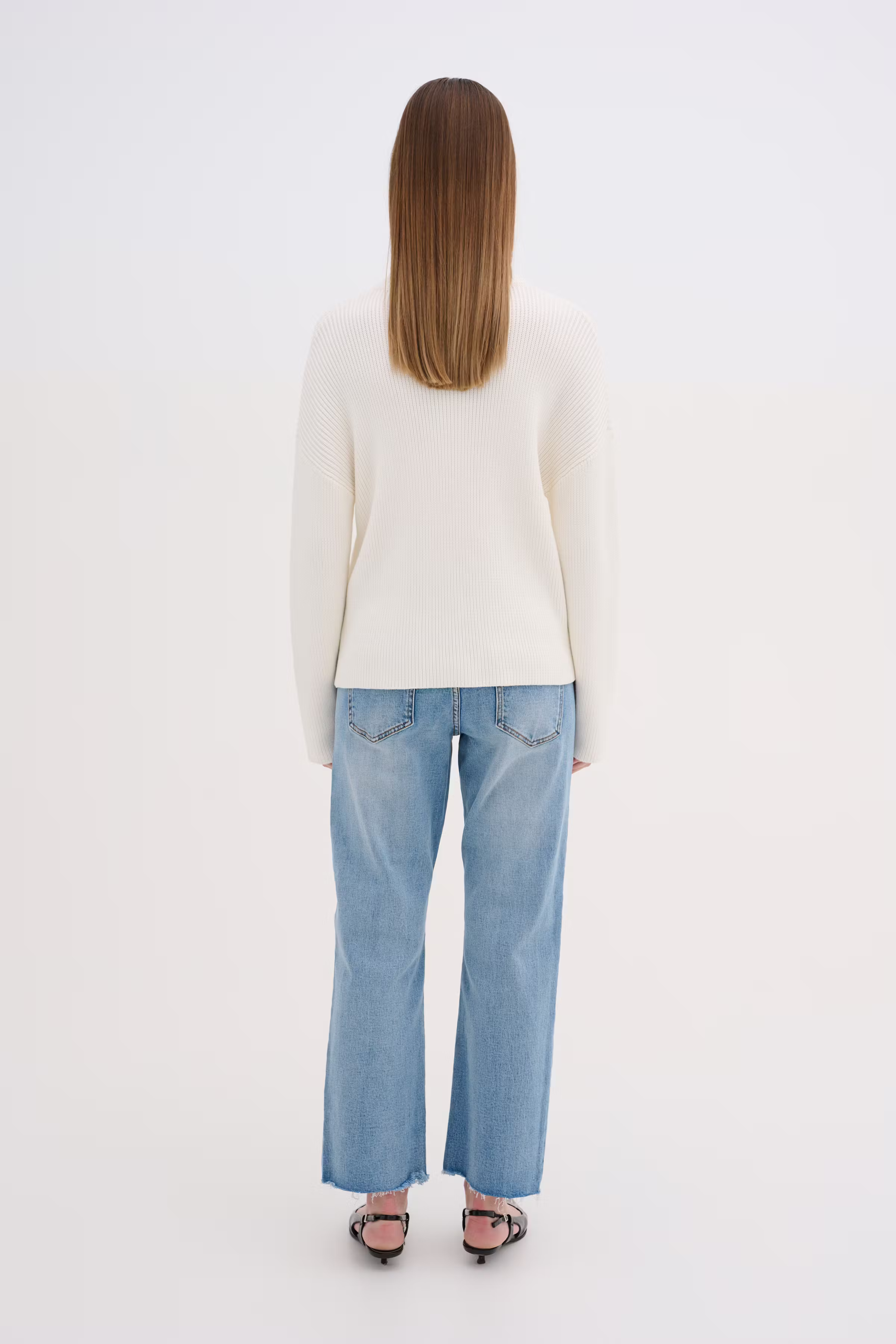 AllyMW Knitted pullover LOOKBOOK BACK 10704614-110602