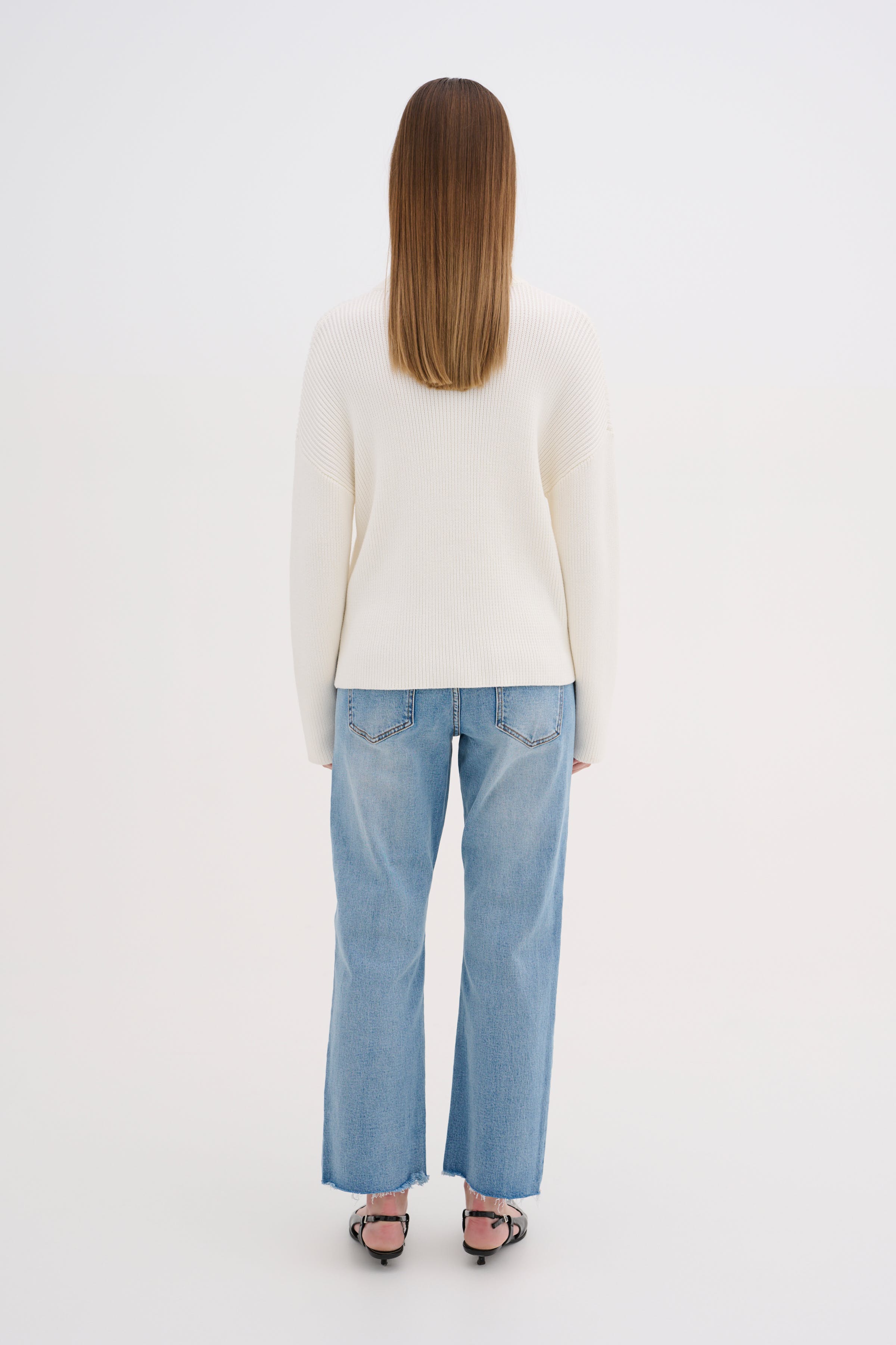 AllyMW Knitted pullover LOOKBOOK BACK 10704614-110602