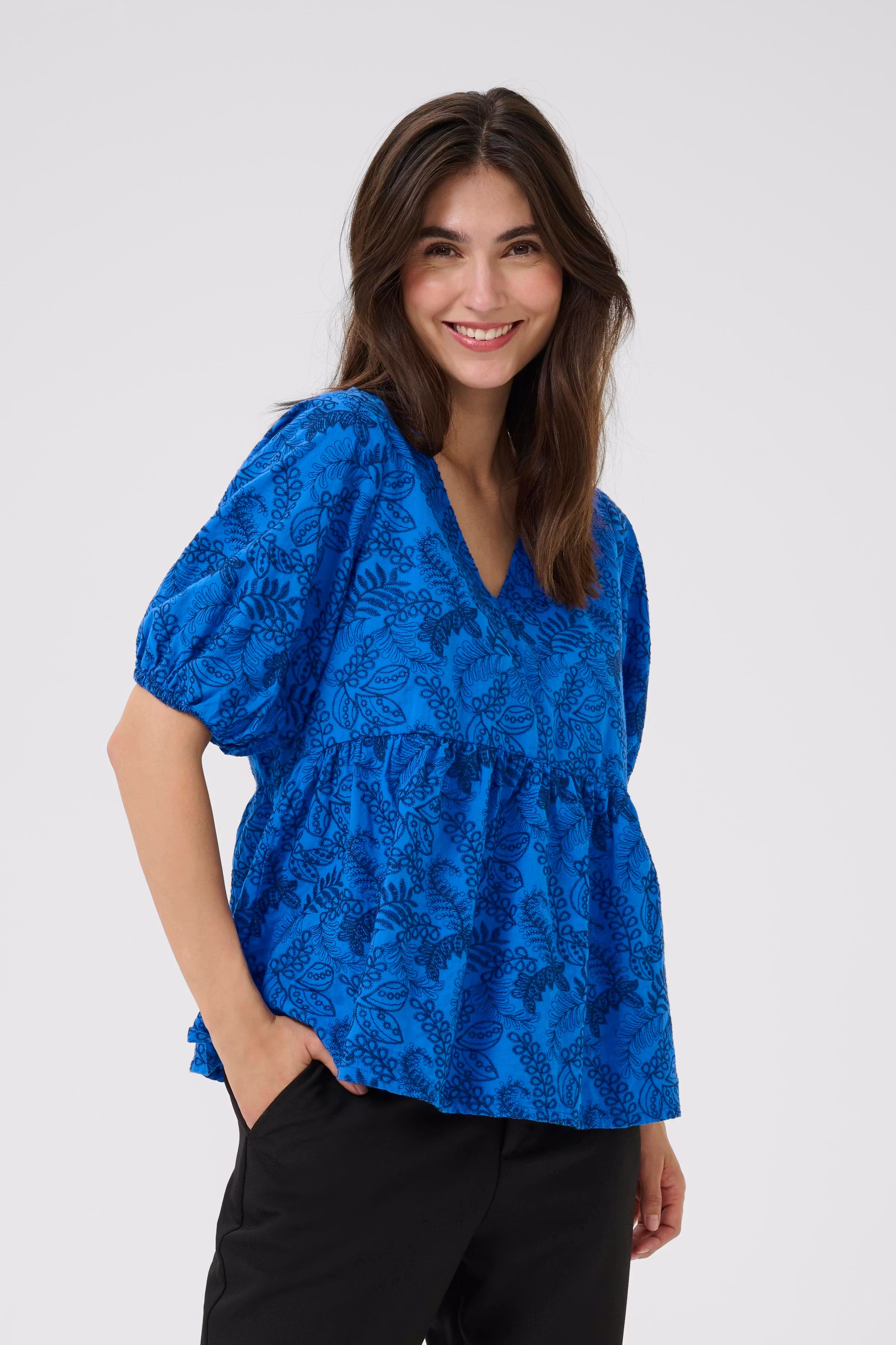 CUtaylar Bluse mit Stickerei LOOKBOOK FRONT 50112127-108167