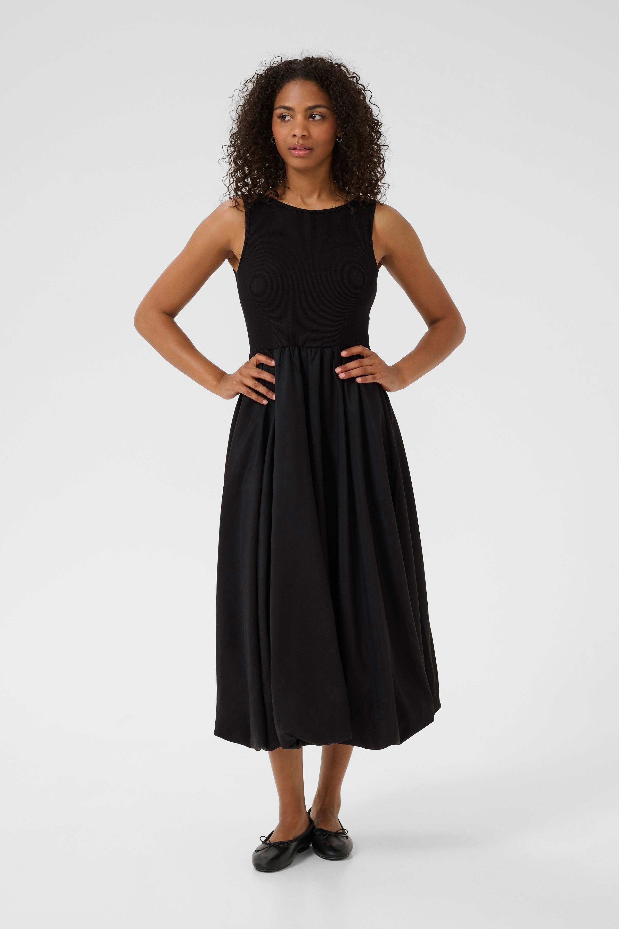 KAkirtsen Kjole LOOKBOOK FRONT 10510006-100121