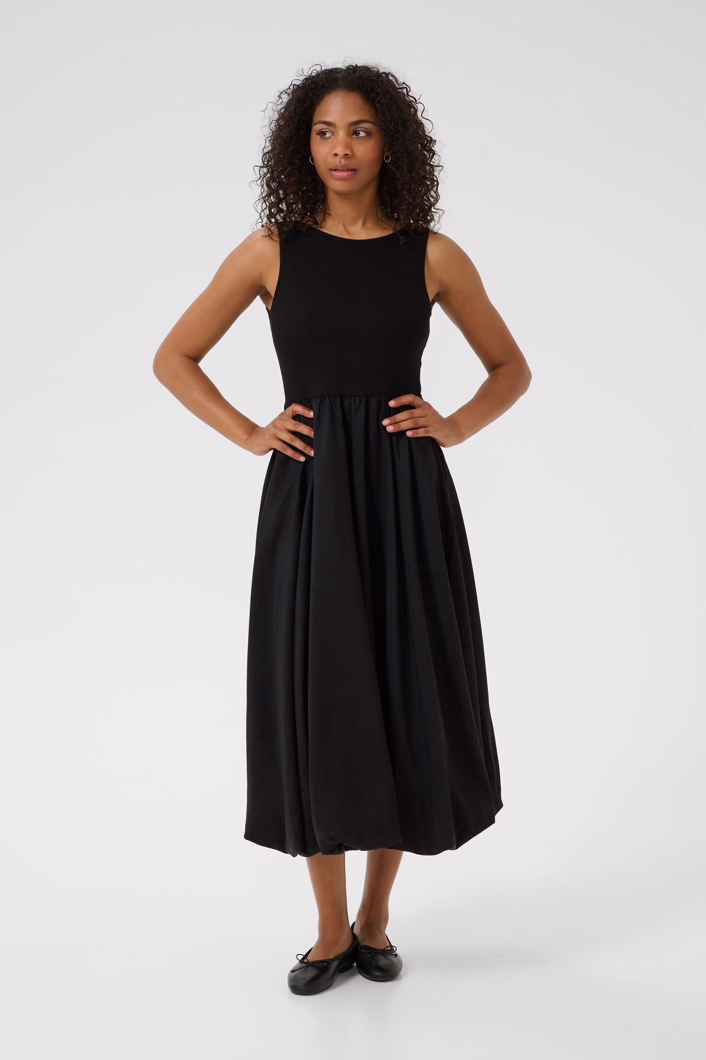 KAkirtsen Kjole LOOKBOOK FRONT 10510006-100121