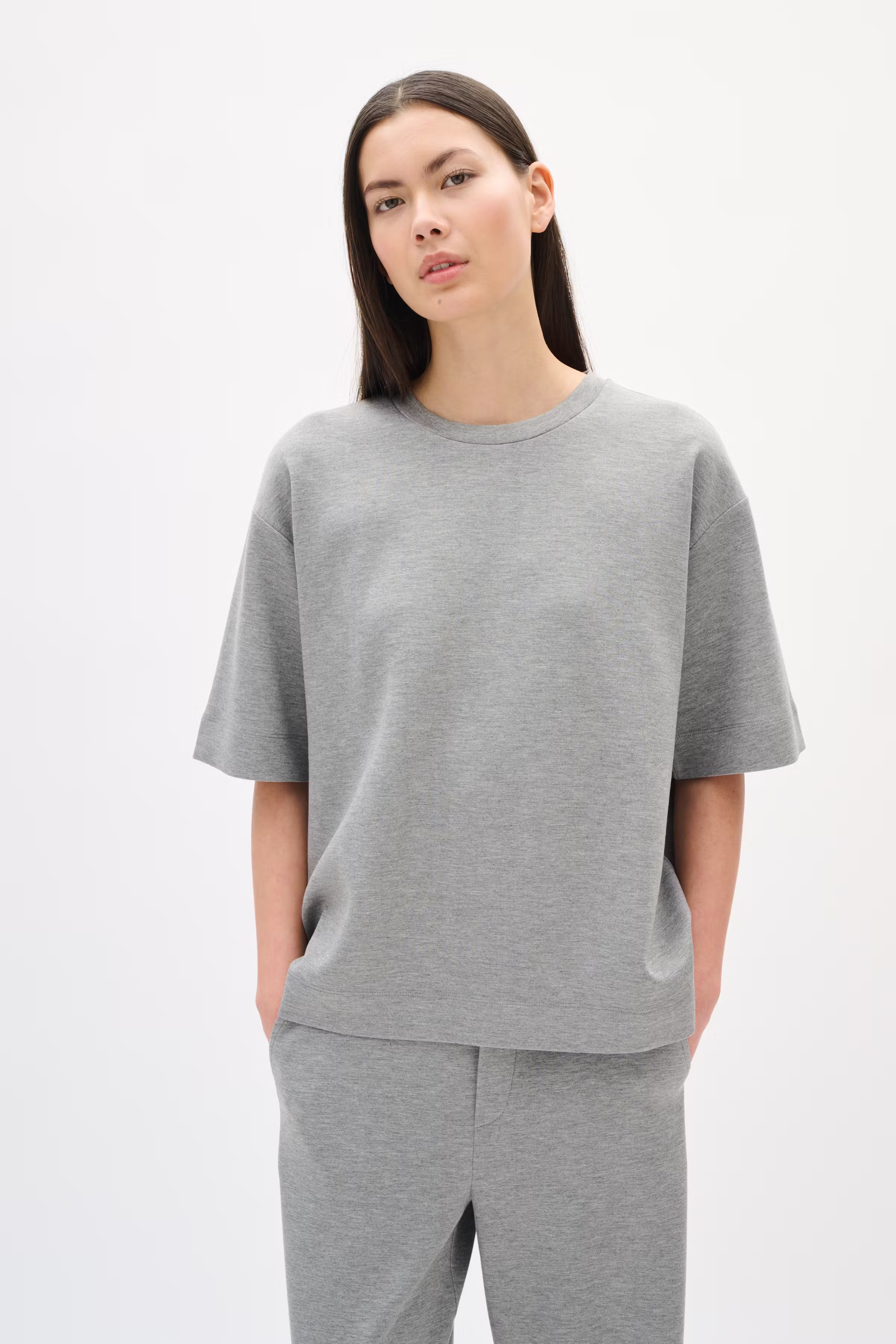 PannieIW T-shirt LOOKBOOK FRONT 30110826-301744