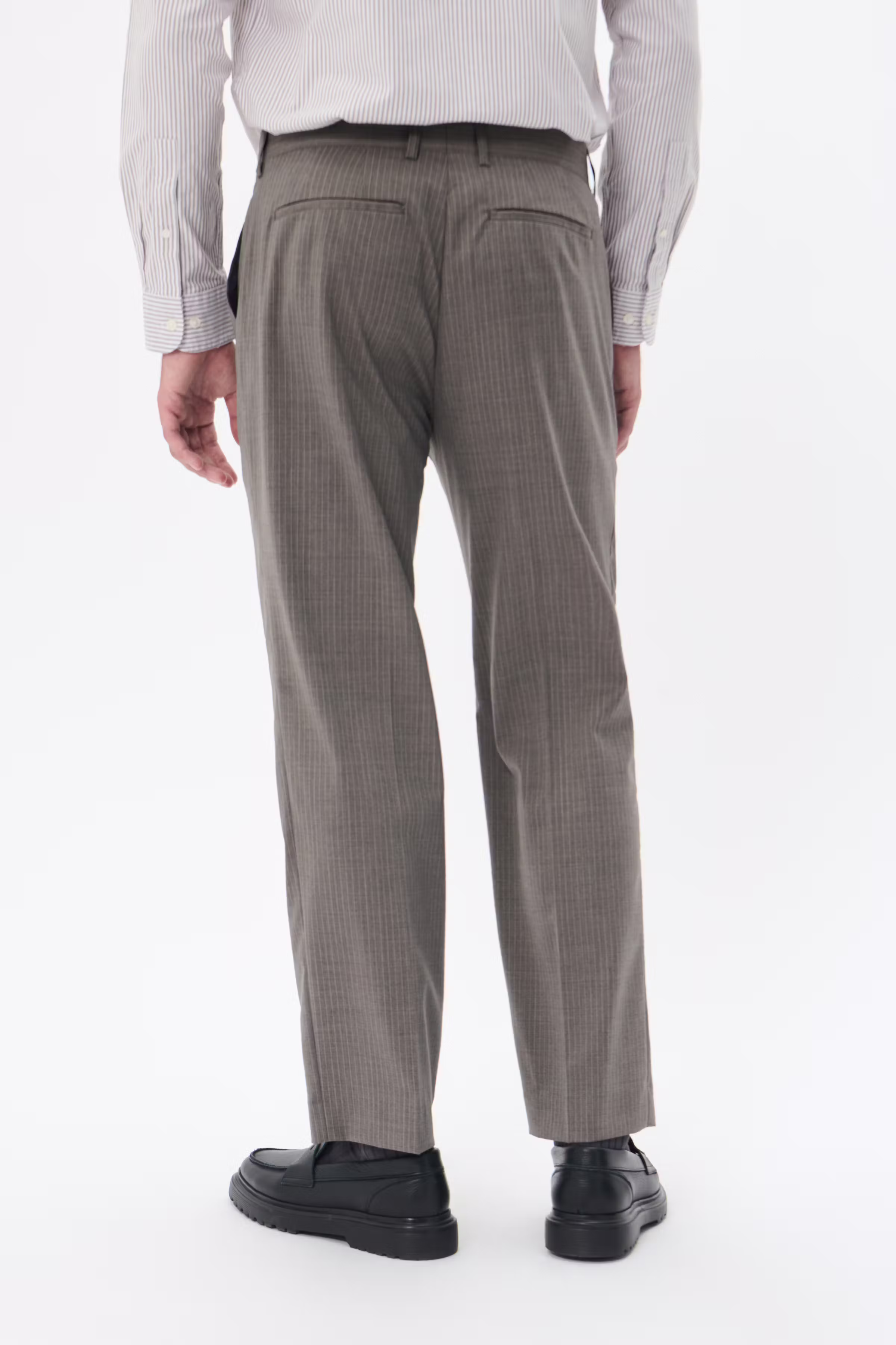 MAweller Hose LOOKBOOK BACK 30207936-1811121