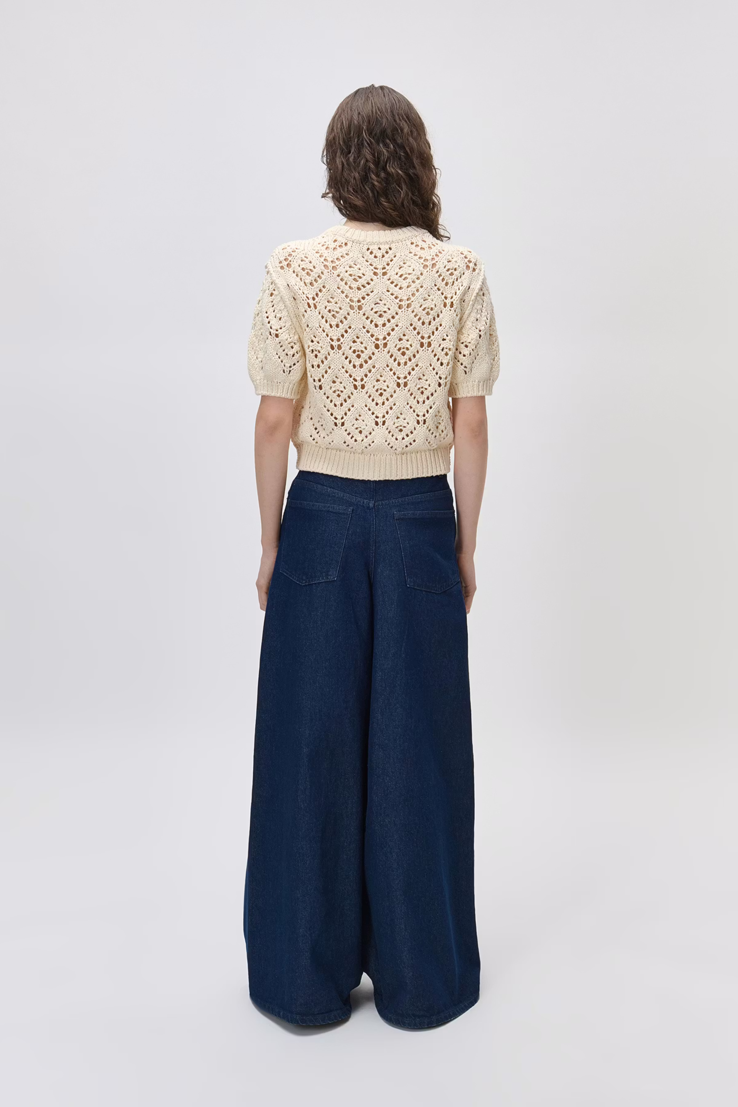 FELIZ Top LOOKBOOK BACK 30600607-WH022