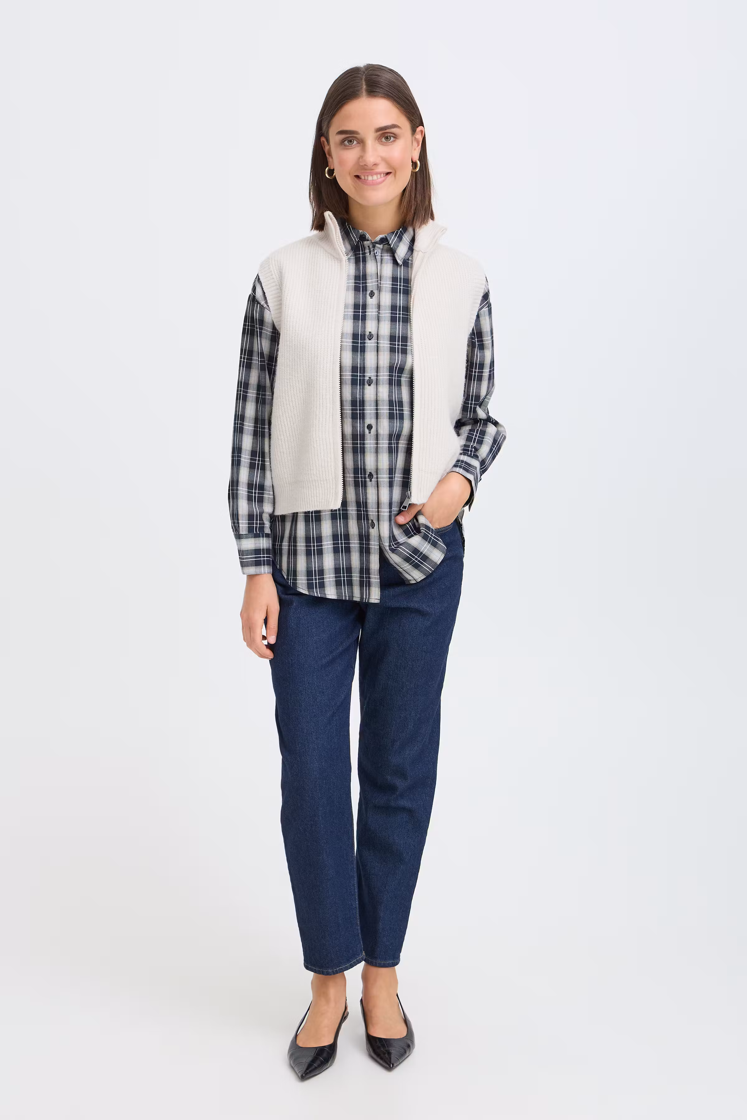 FRVINEA Vest LOOKBOOK FRONT 20618426-110701