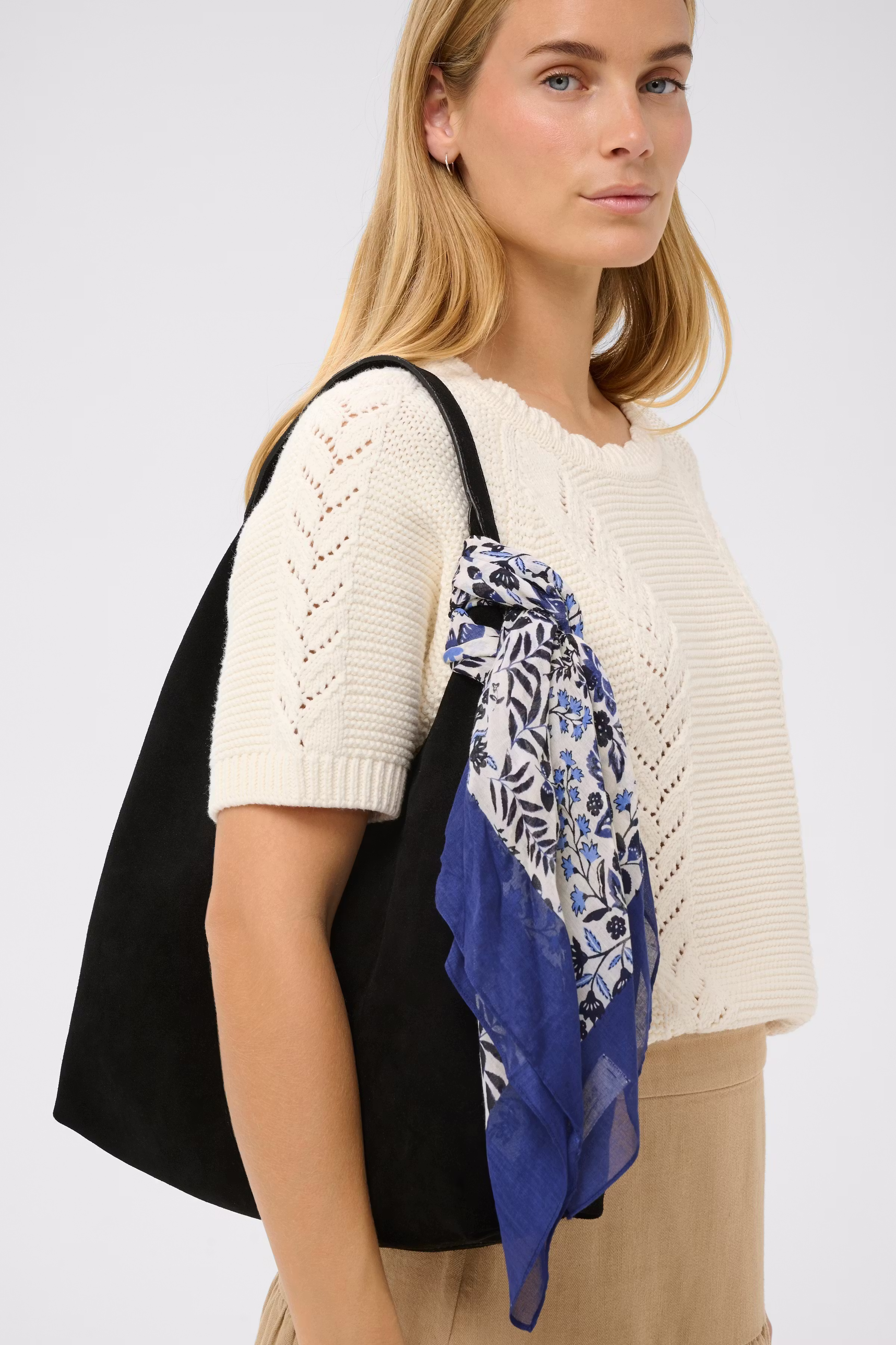 PhiPW Tuch LOOKBOOK DETAIL 30309304-304806