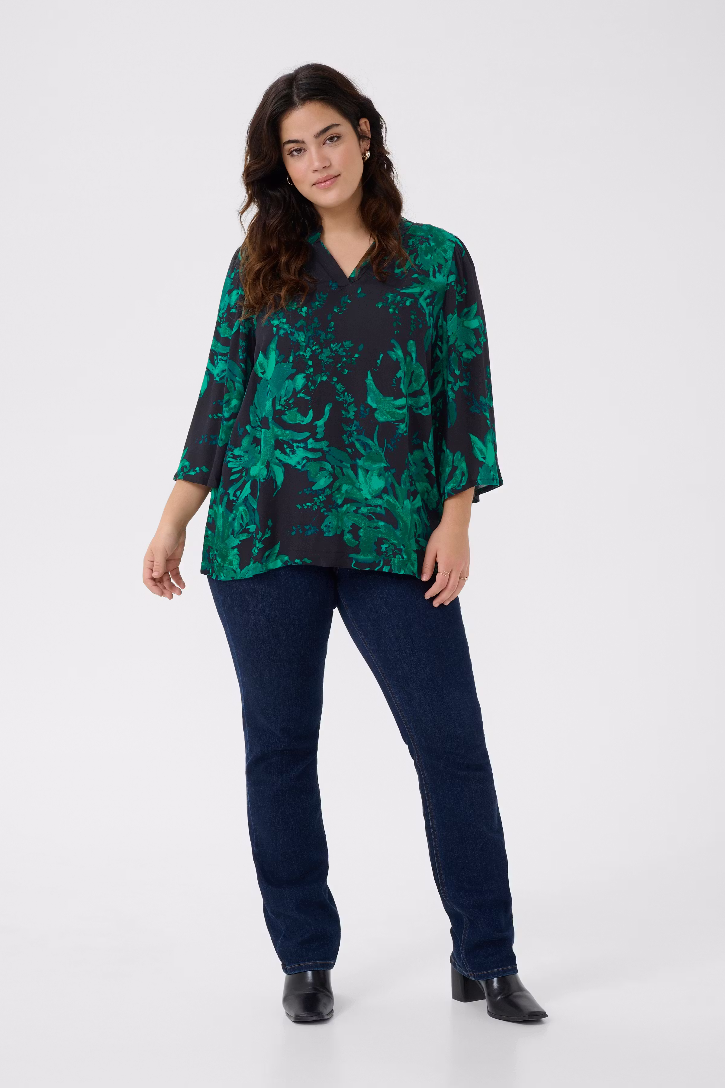 KCmona Blus LOOKBOOK FRONT 10583229-106561