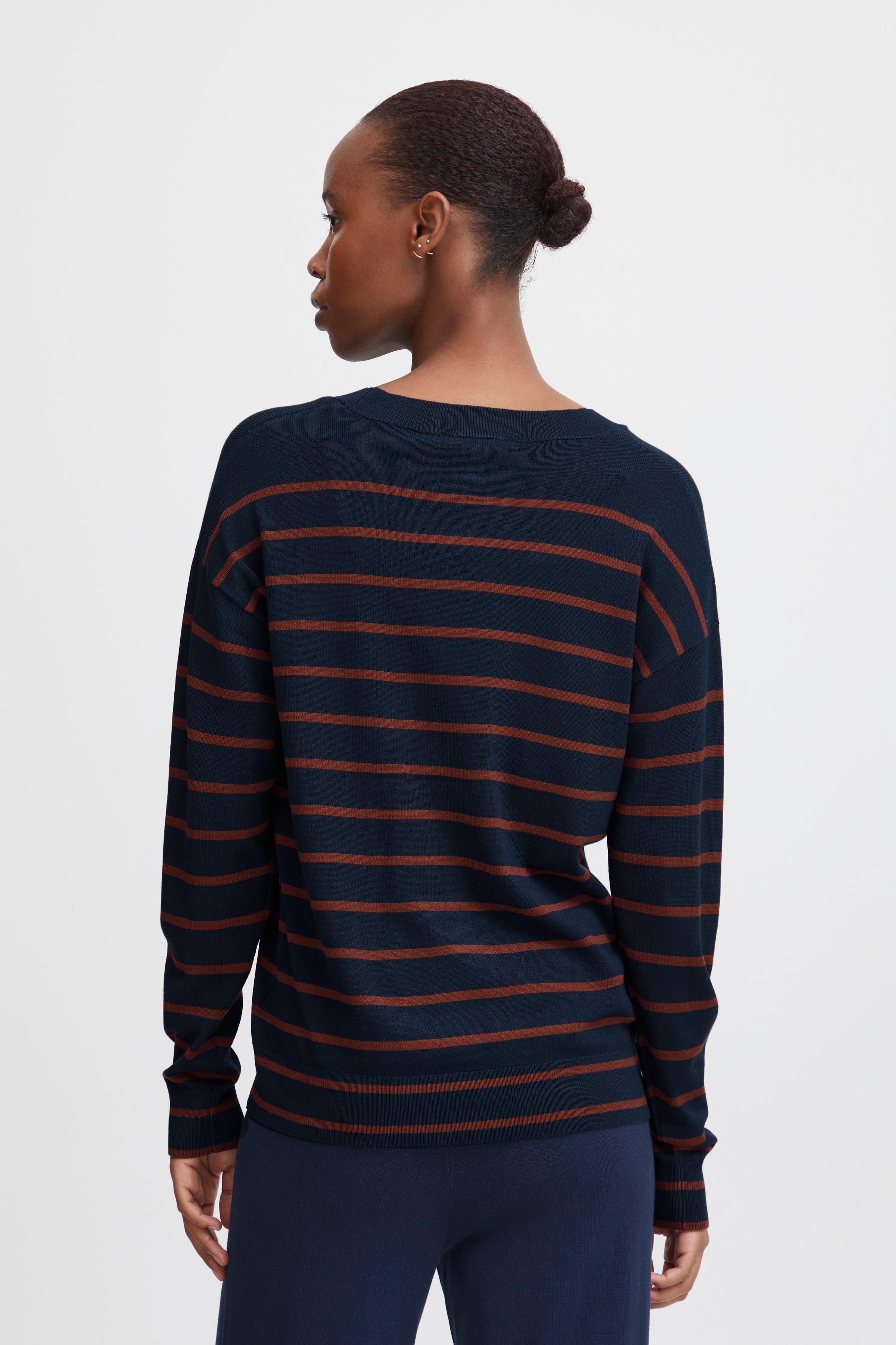 BYMMORLA Pullover LOOKBOOK BACK 20814390-202176