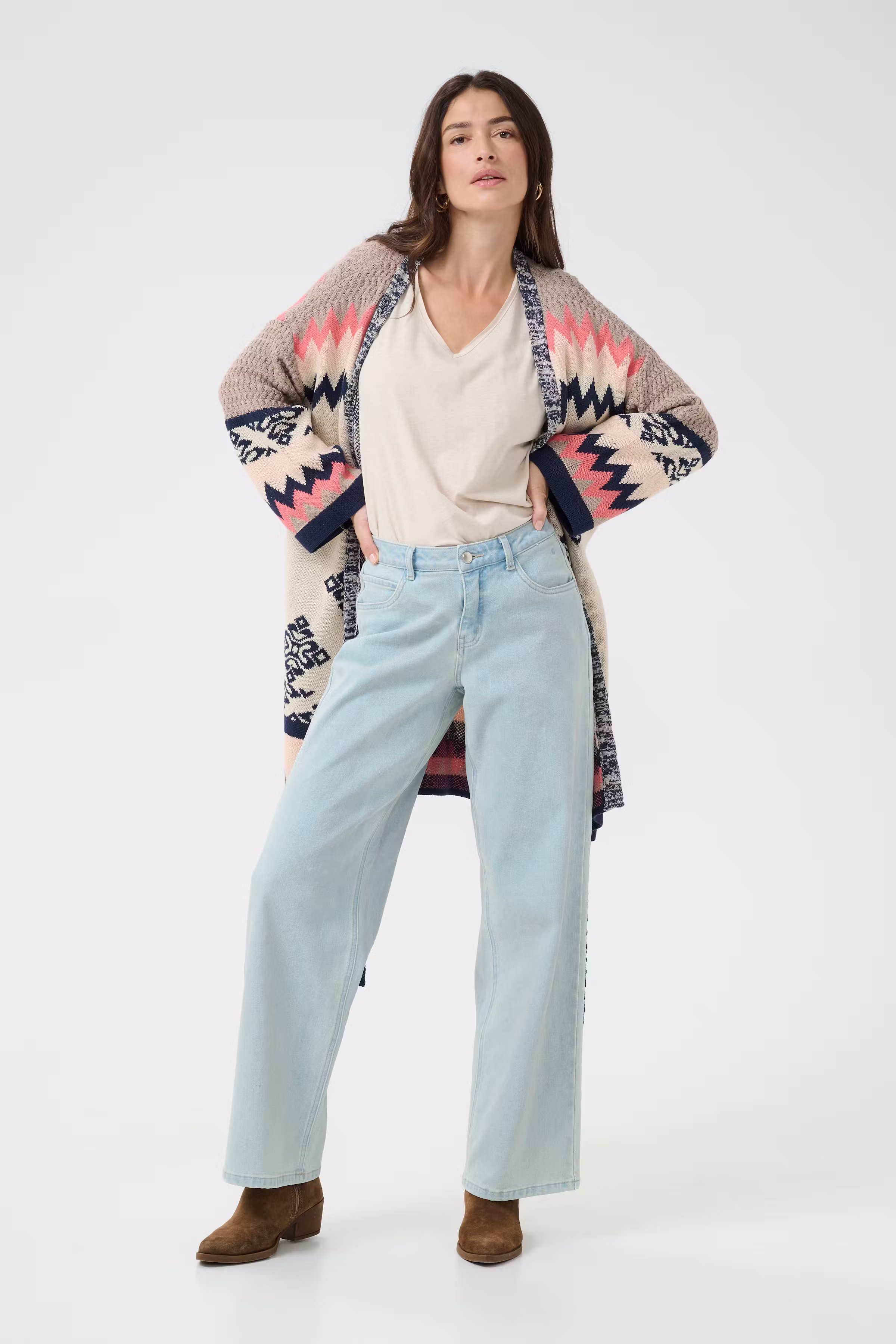 CRCulio Cardigan LOOKBOOK FRONT 10611725-107472