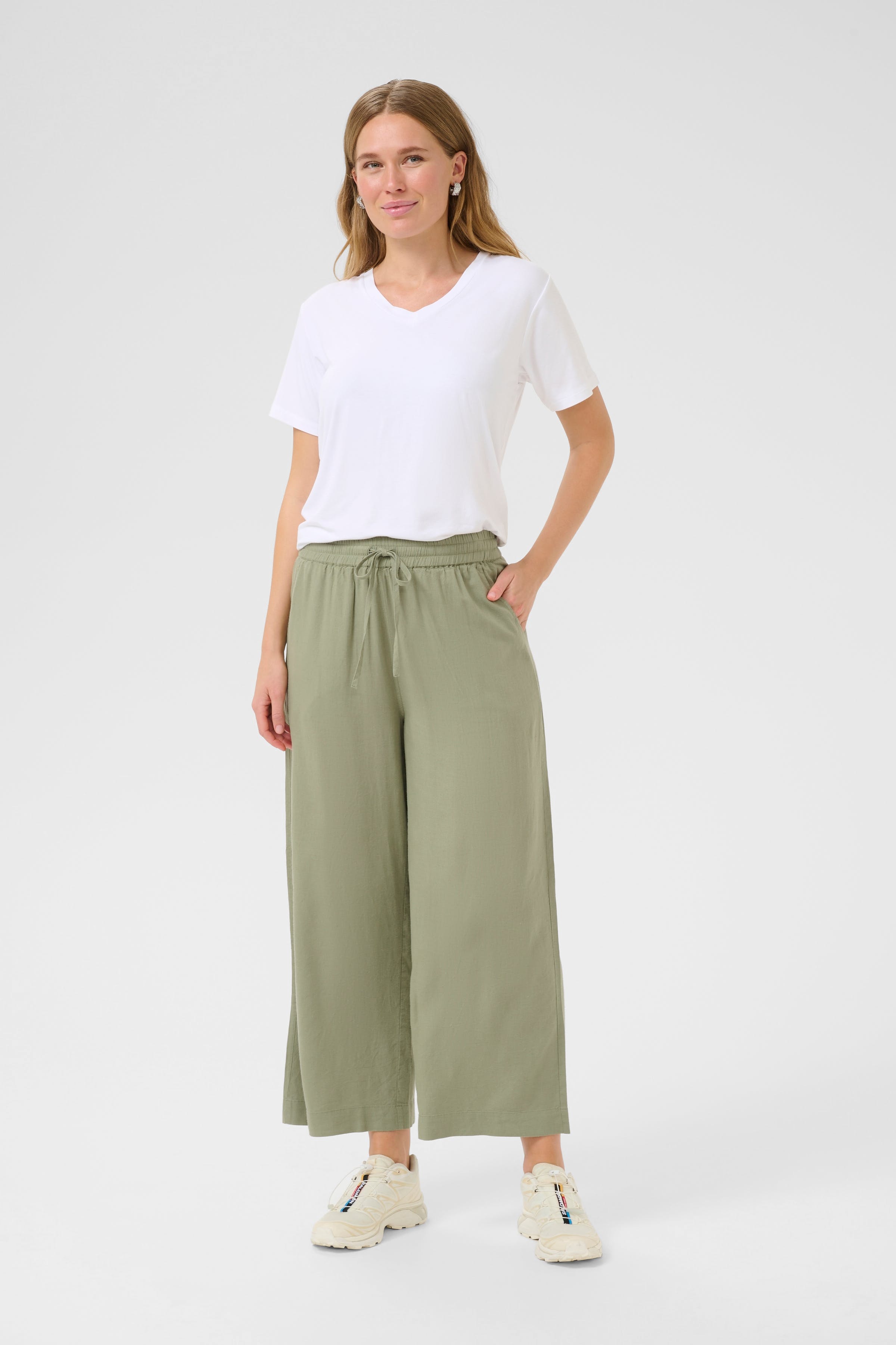 KAmilia Trousers LOOKBOOK FRONT 10509666-170115