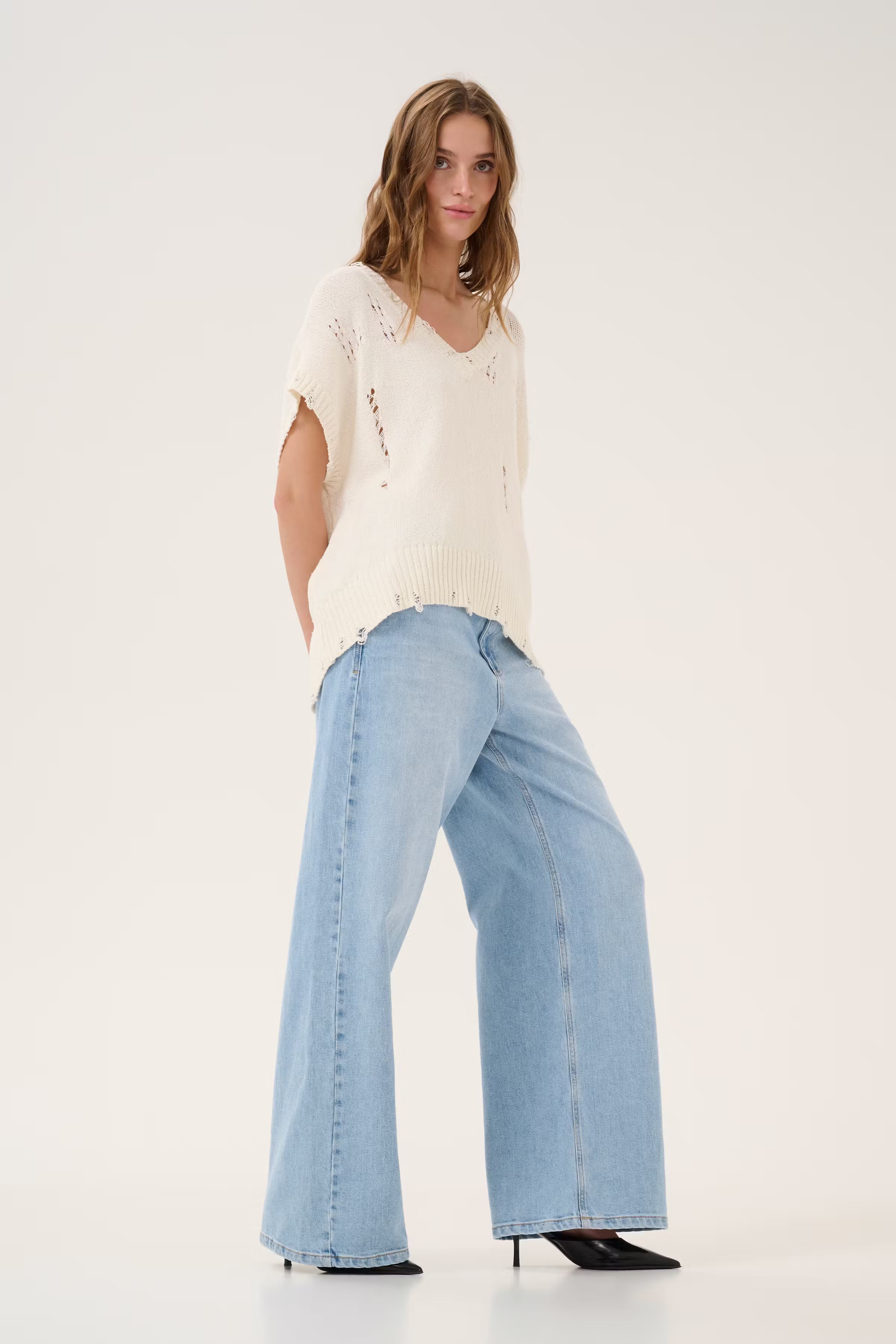 TusaMW Wide jeans LOOKBOOK FRONT 10704626-100045