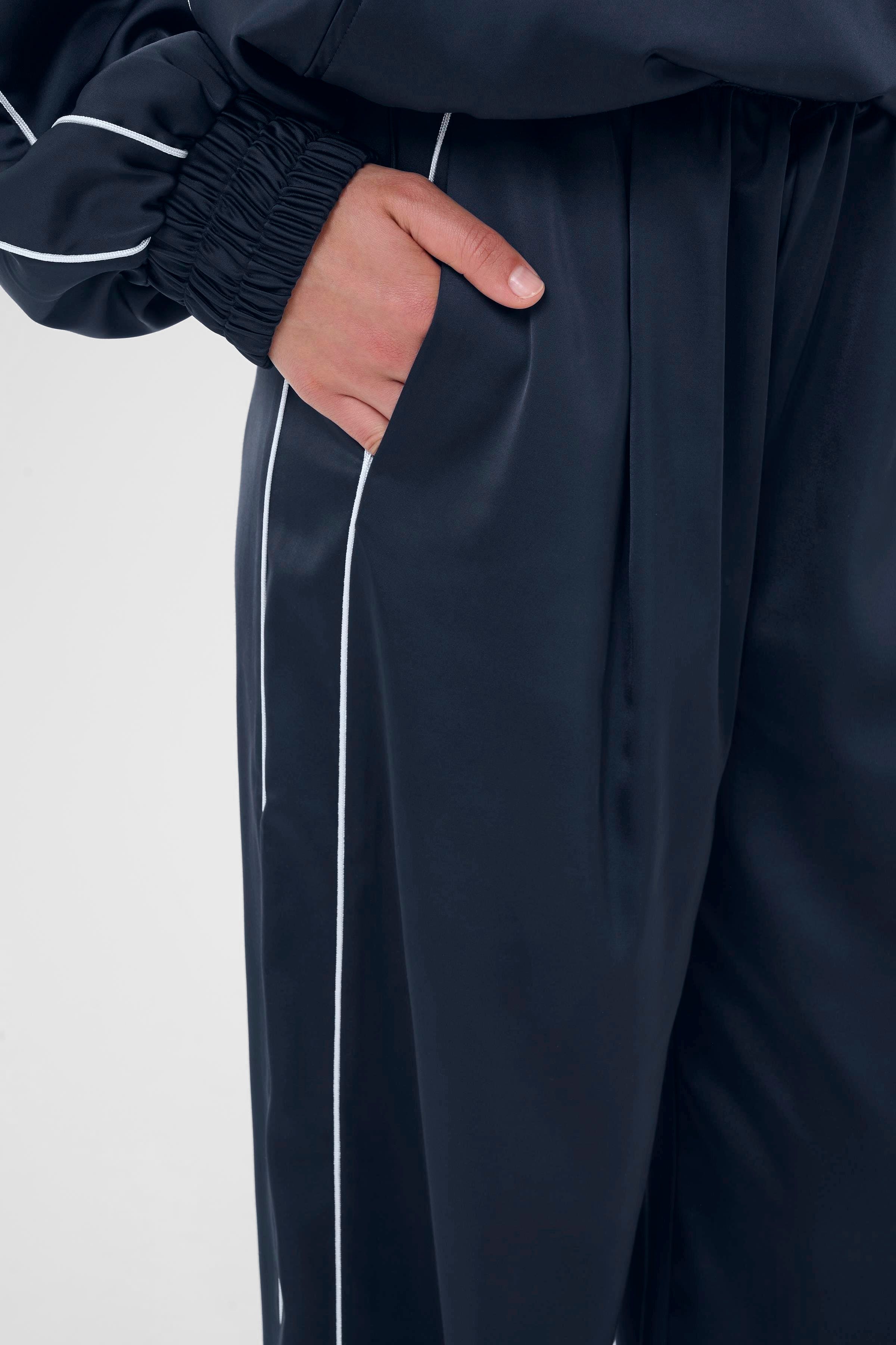 GZbicca Tracksuit Hose LOOKBOOK DETAIL 10910646-193922