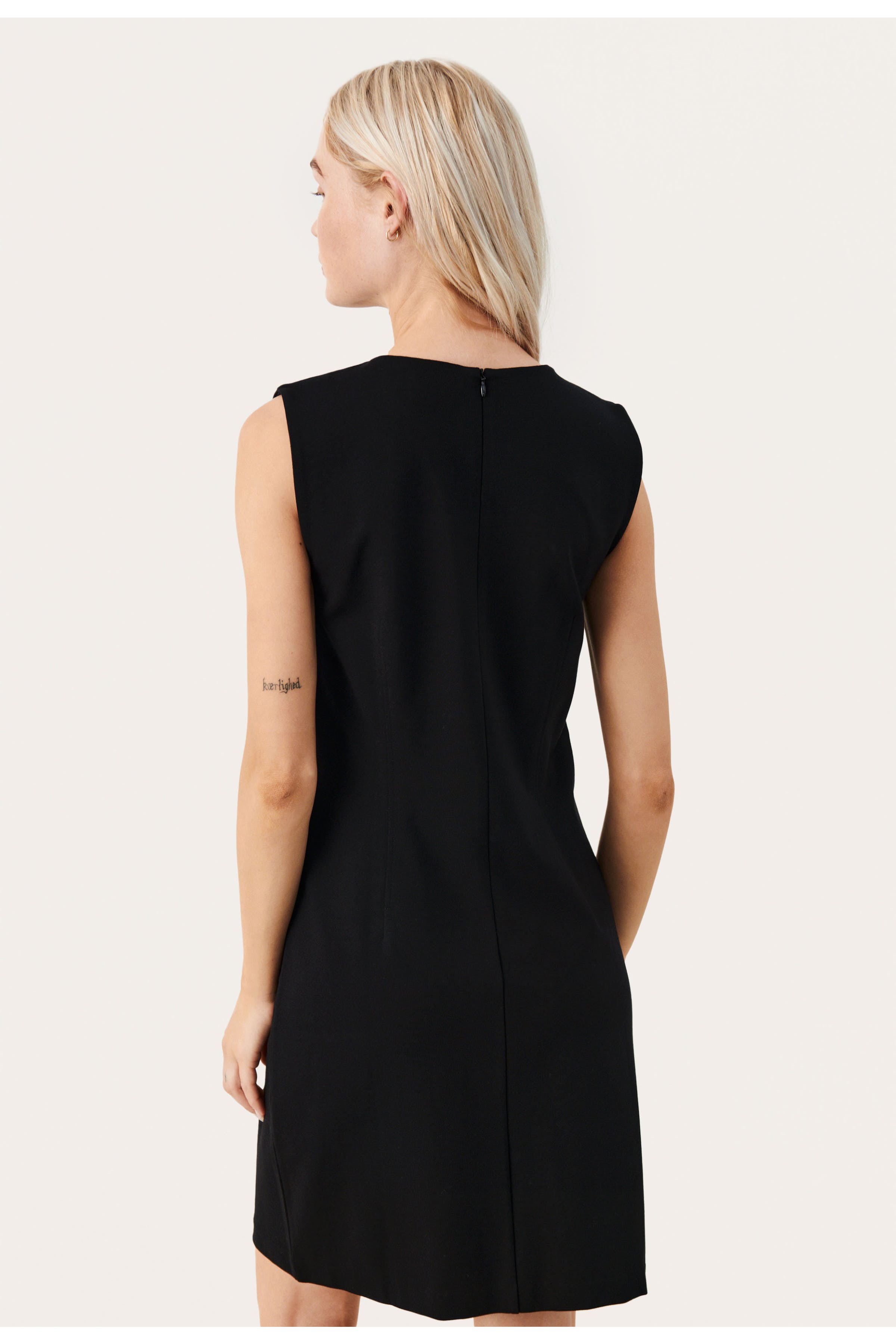 DailynPW Kjole LOOKBOOK BACK 30308173-194008