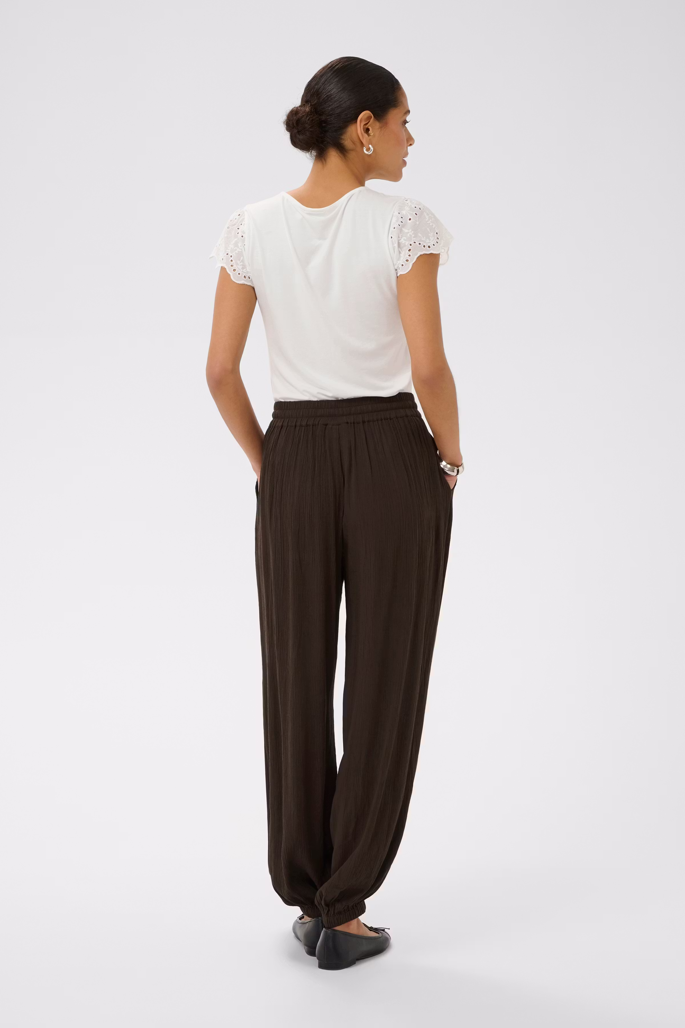 KAmeredith Bukser LOOKBOOK BACK 10512425-190915