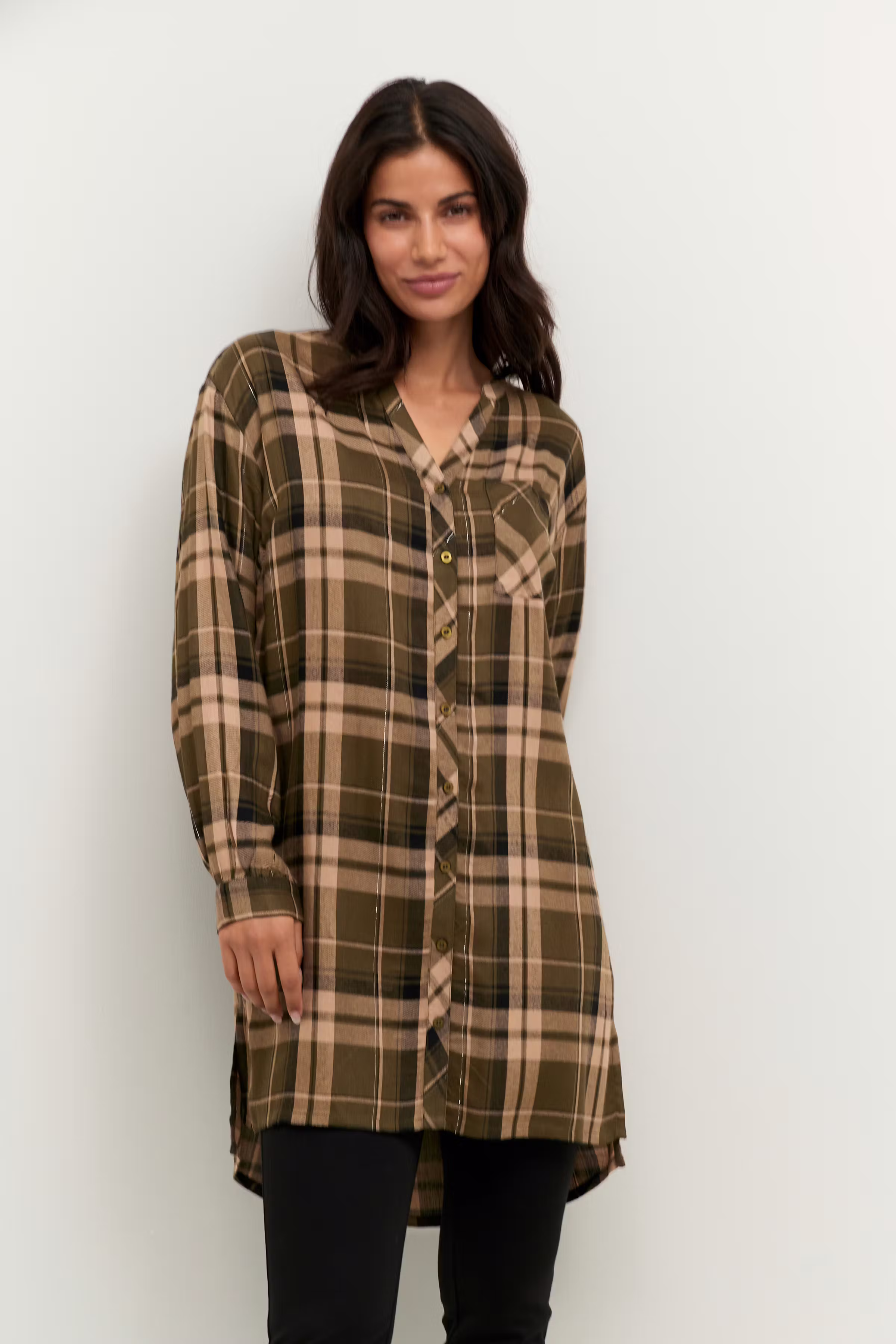 BPlily Skjorte LOOKBOOK FRONT 10590123-103640B