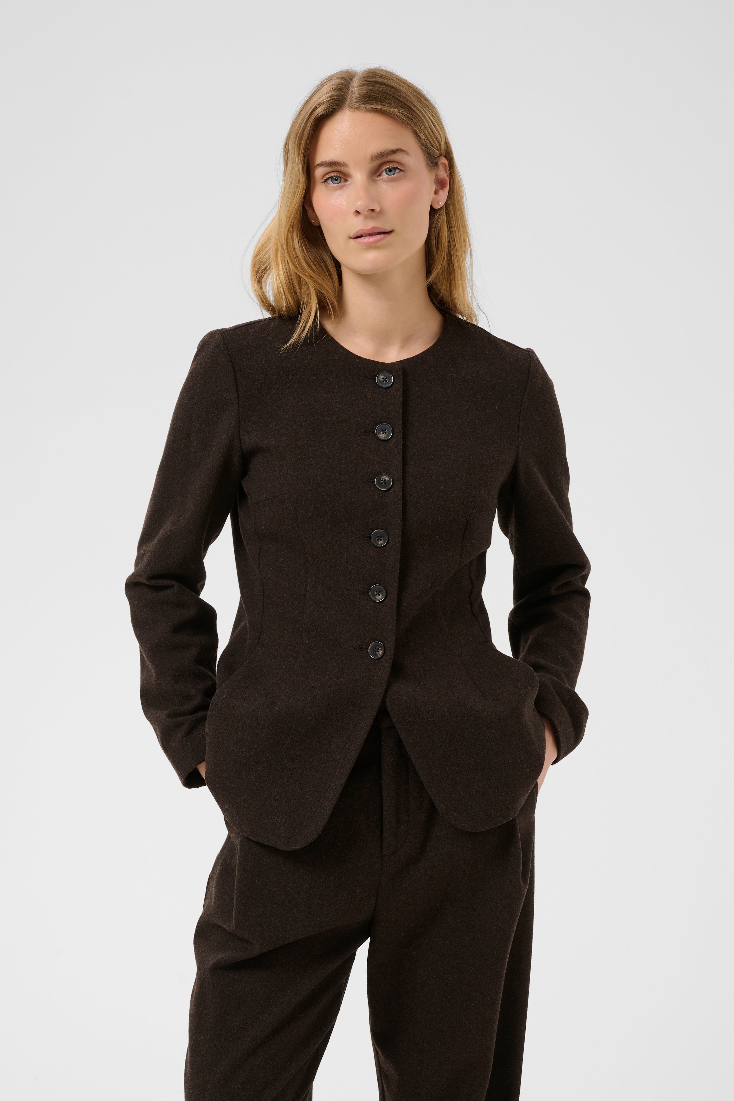 CelinnPW Blazer LOOKBOOK FRONT 30310851-1911061