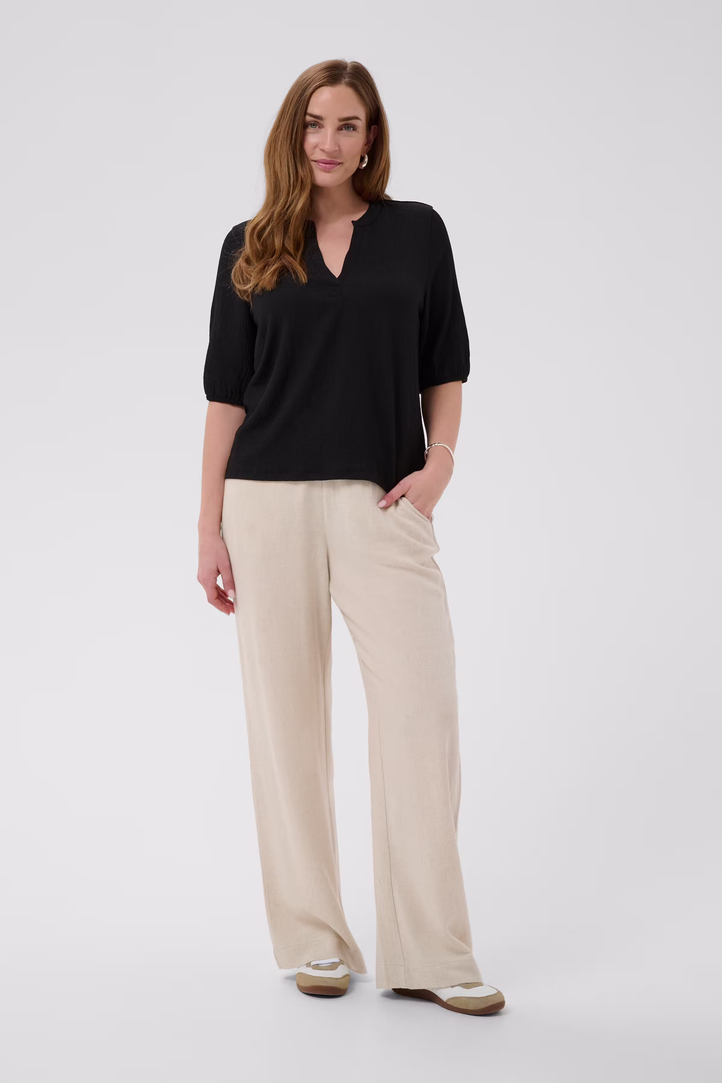 BPloretta Bluse LOOKBOOK FRONT 40200109-100121