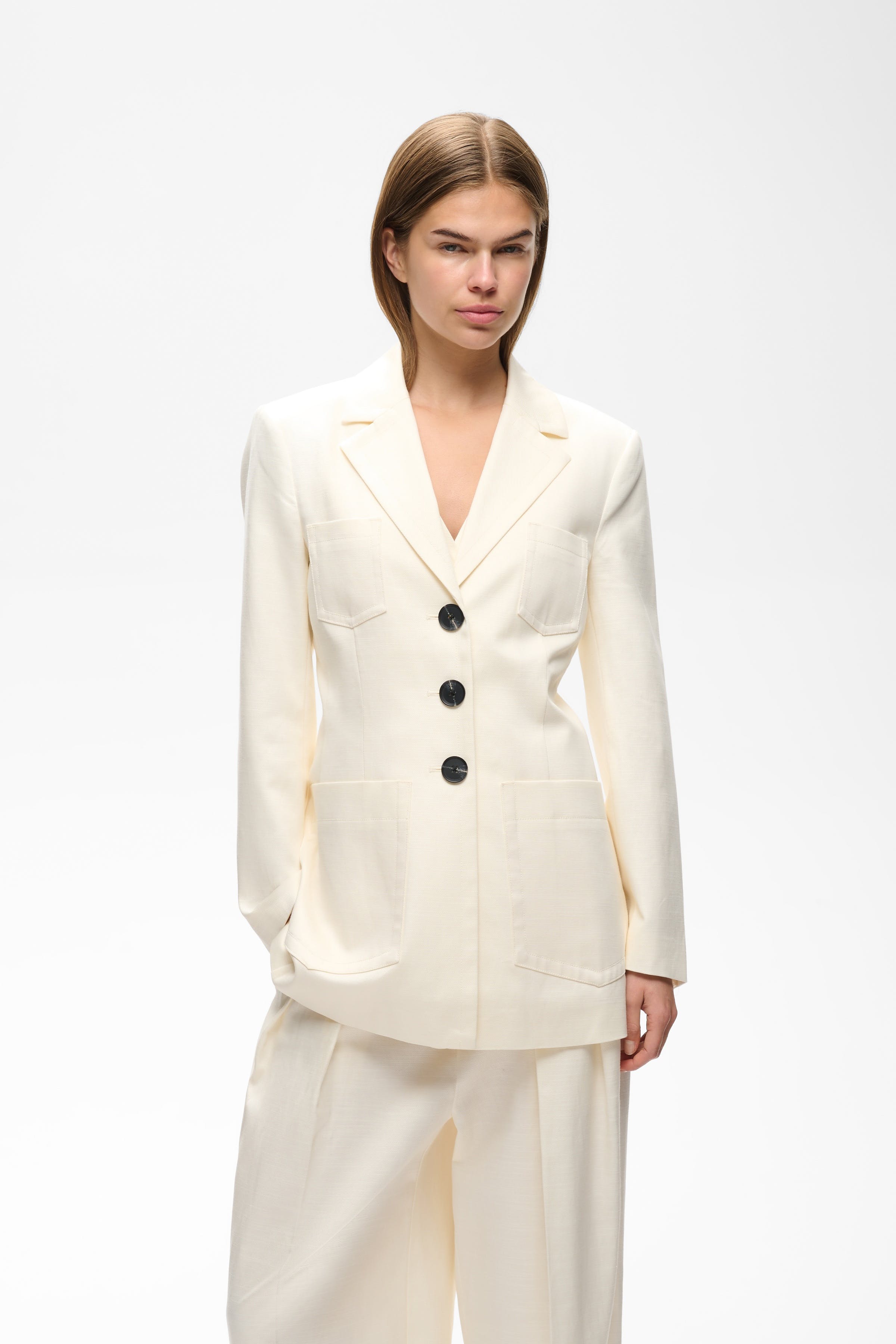 QUENTAIW Blazer LOOKBOOK FRONT 30112662-120601