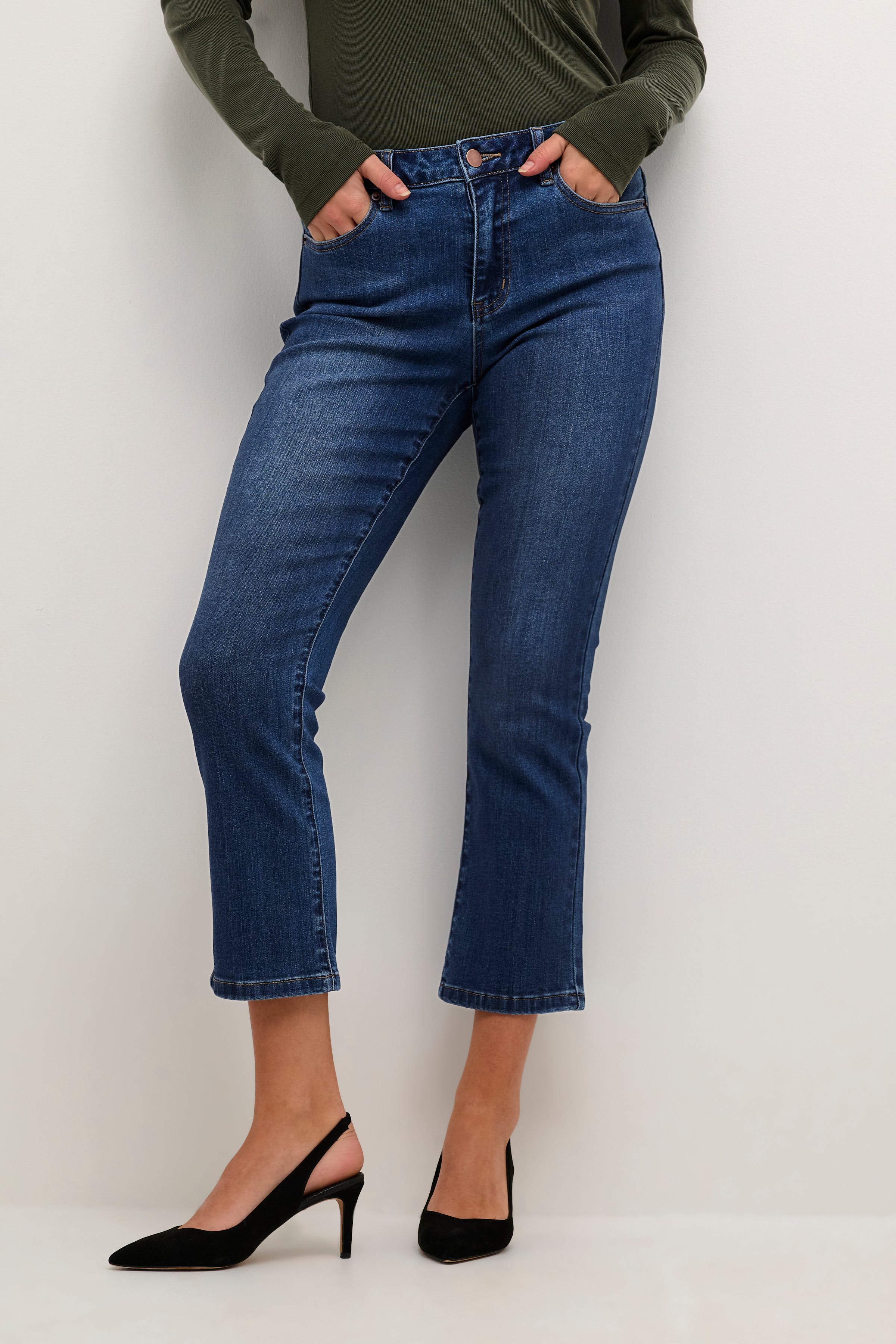 KAkarla Jeans LOOKBOOK FRONT 10507620-104462