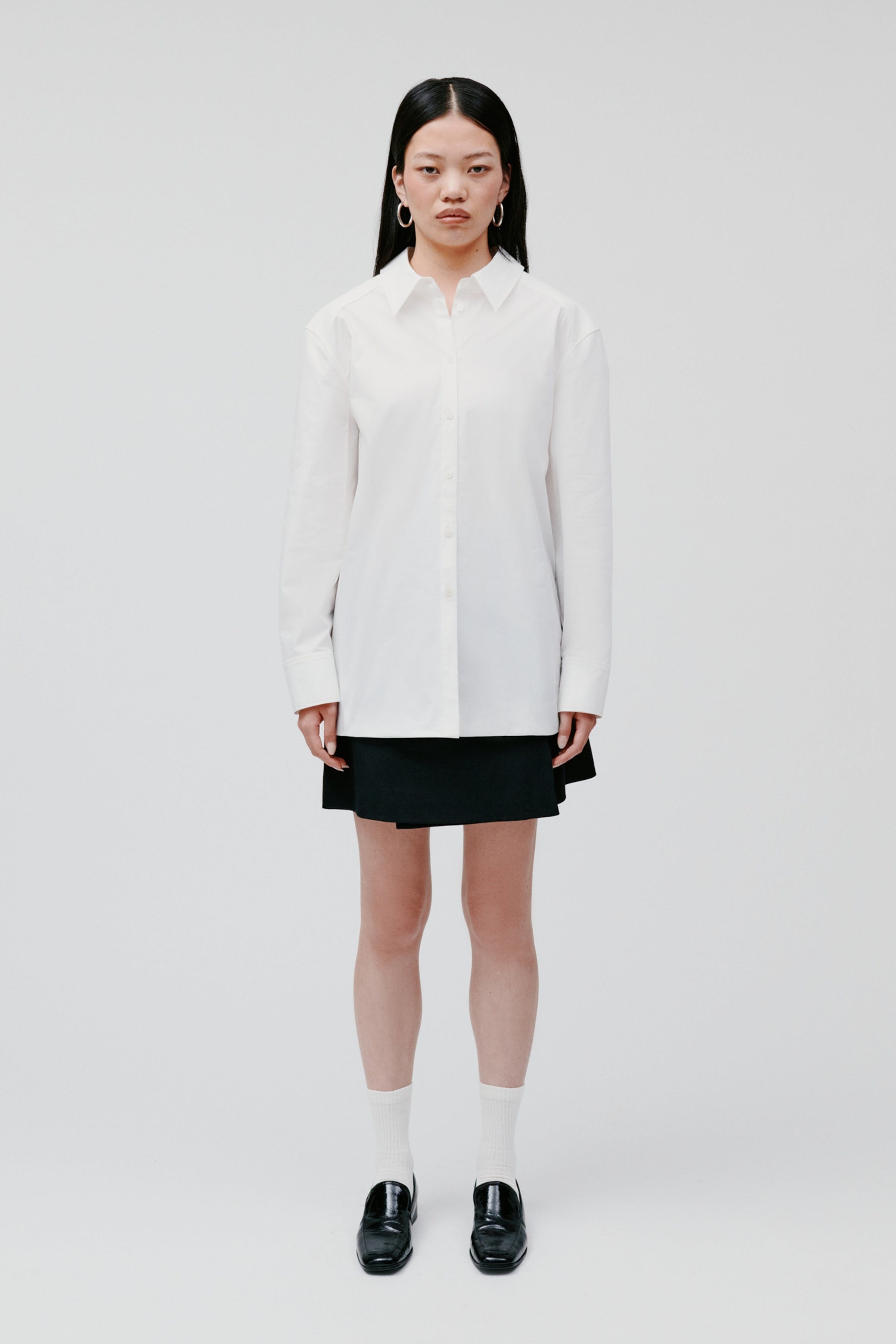 EMORY BLOUSE LOOKBOOK FRONT 30600575-WH001