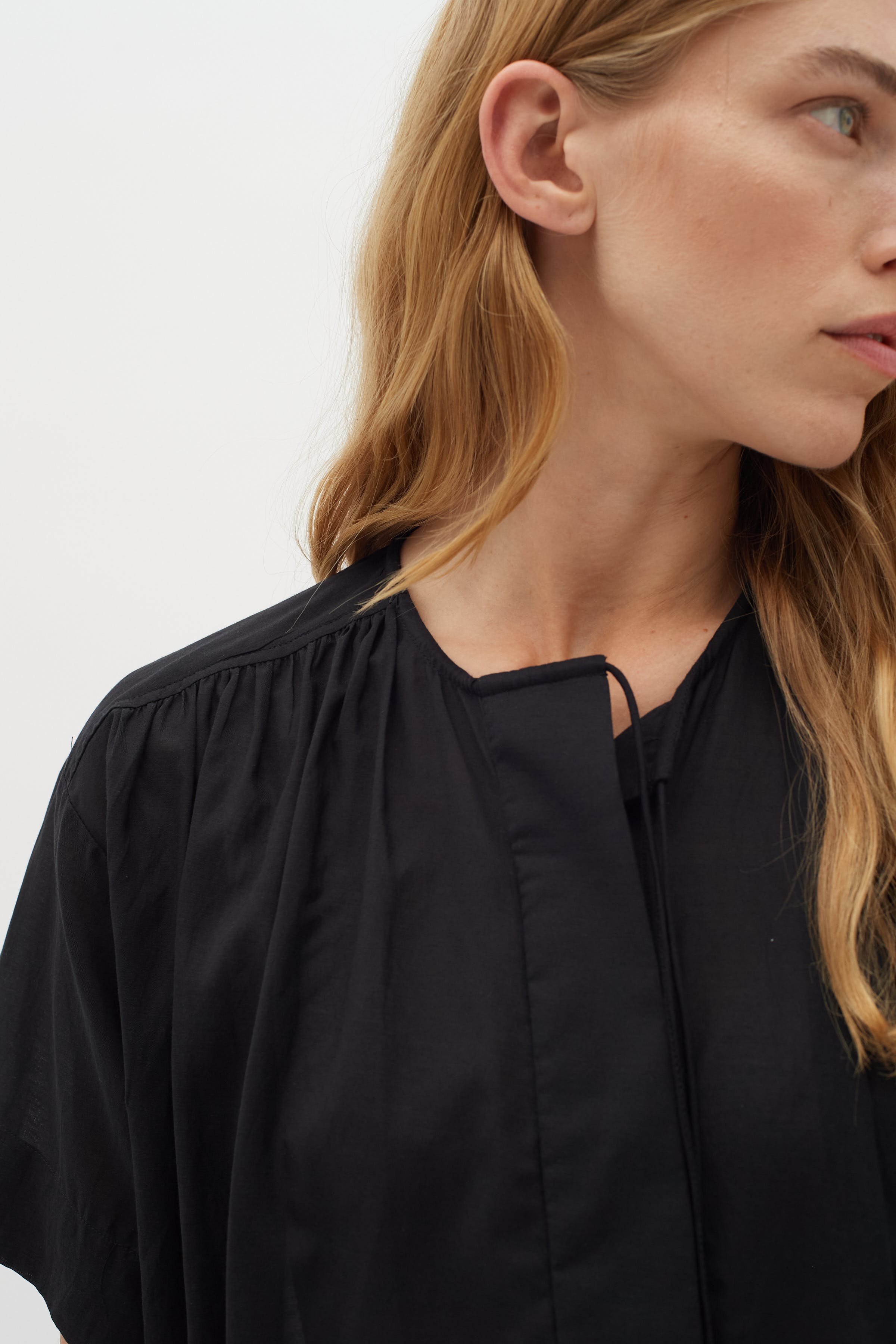 BalwinaIW Skjorta LOOKBOOK DETAIL 30109441-194008