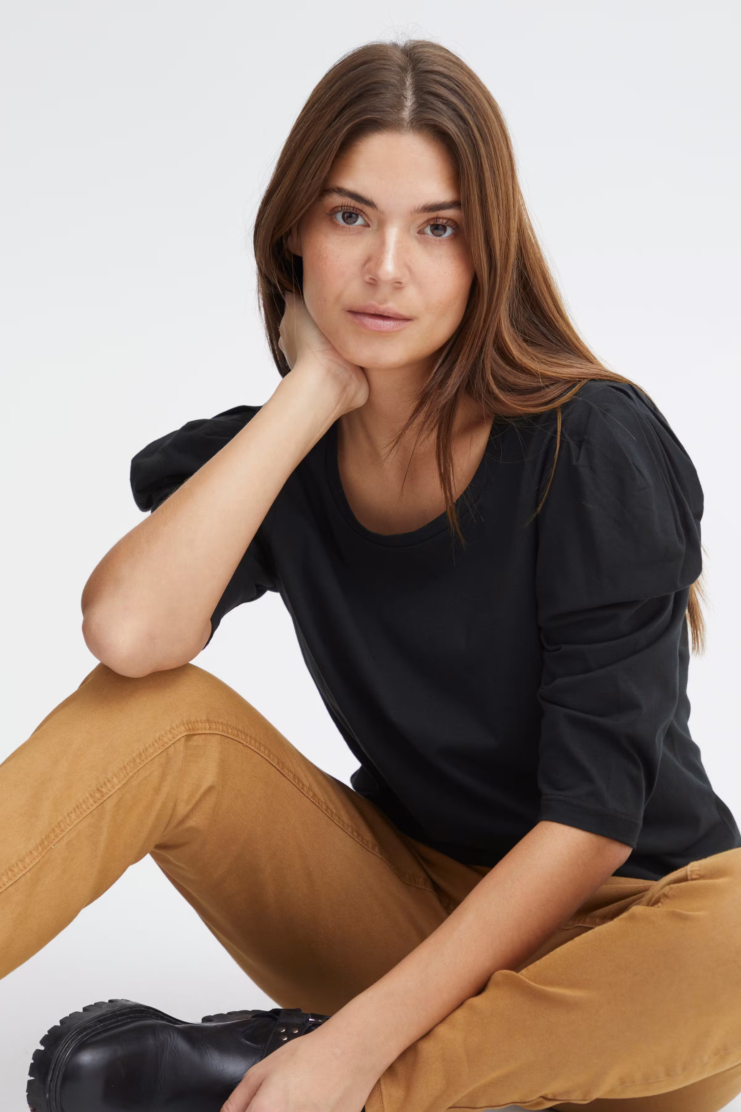 PZCLARISSA T-shirt LOOKBOOK DETAIL 50205587-193911