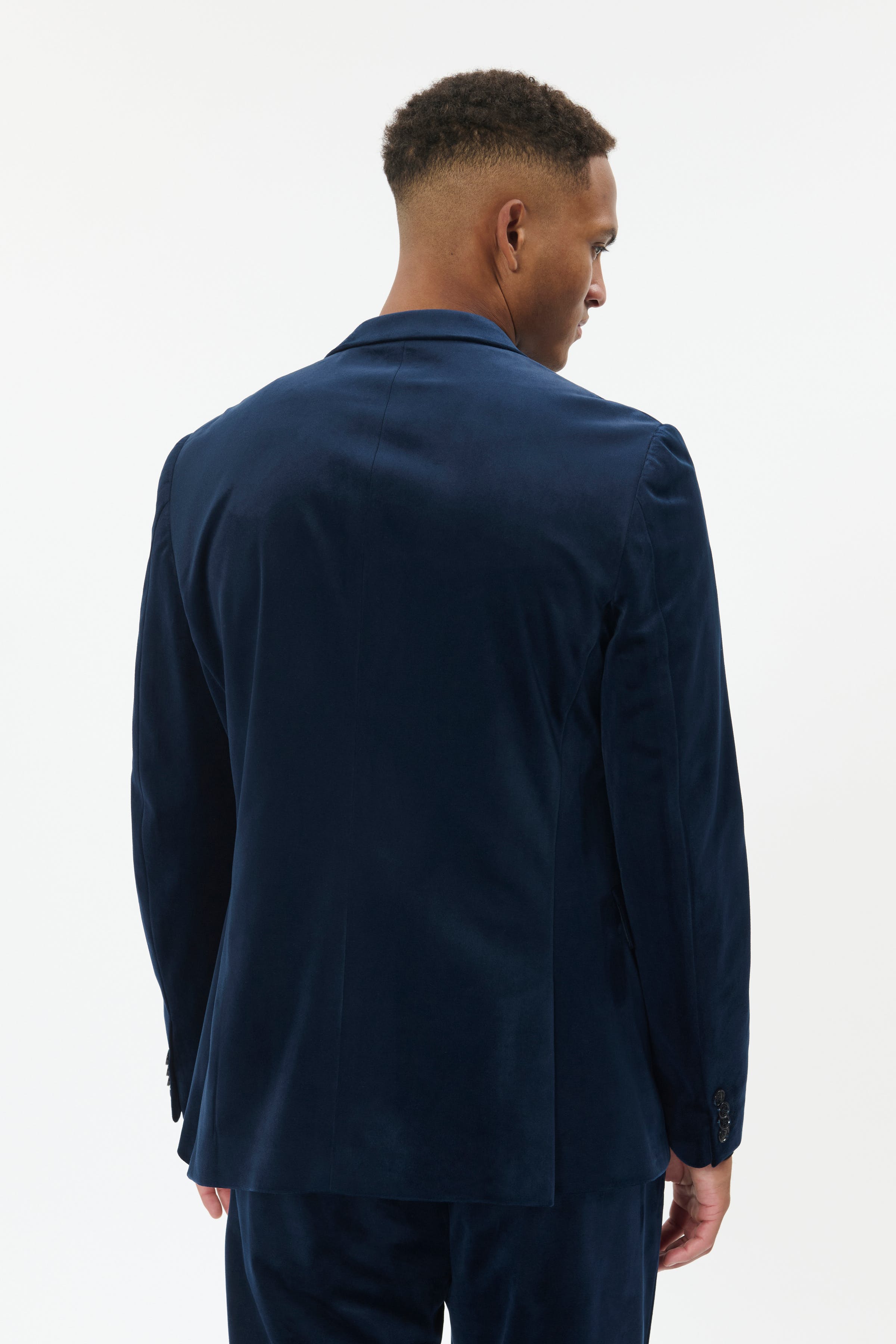 MAgeorge Velour Blazer LOOKBOOK BACK 30205027-301664