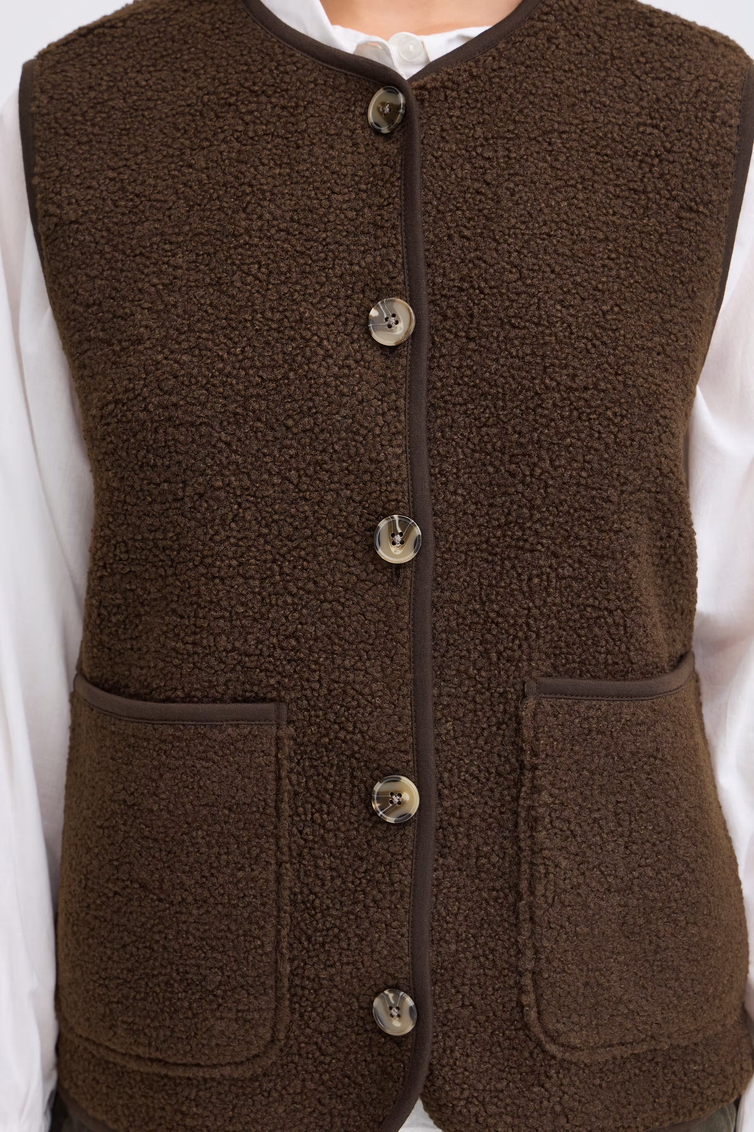 FRTENYA Waistcoat outerwear LOOKBOOK DETAIL 20618525-190913